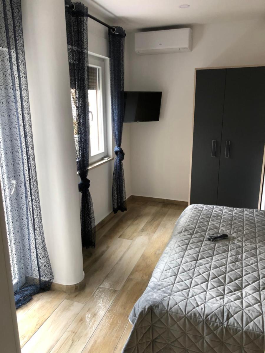 Apartment MAK with free parking view 5