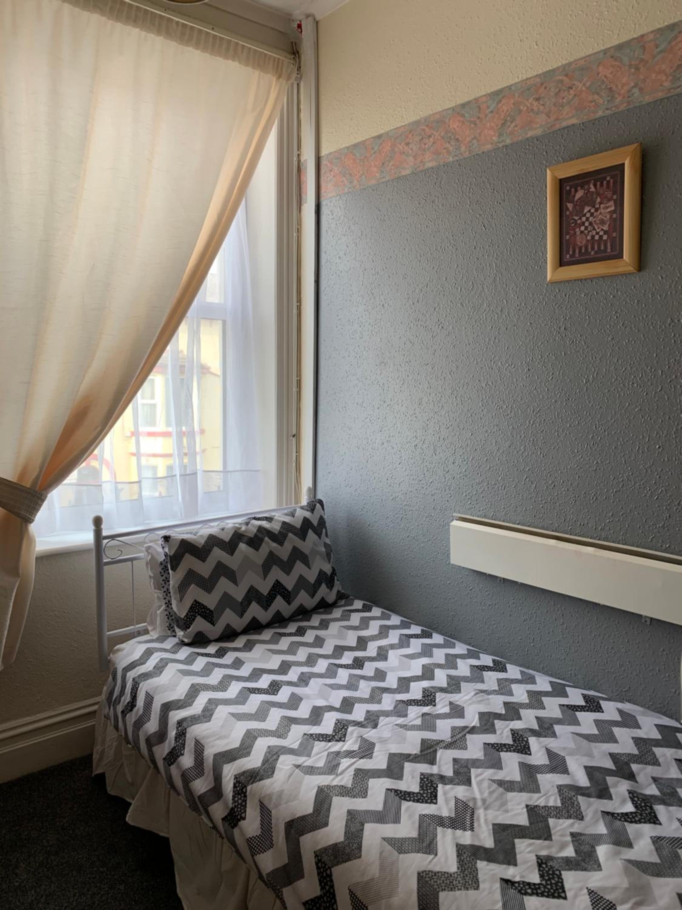 Alondra Hotel
