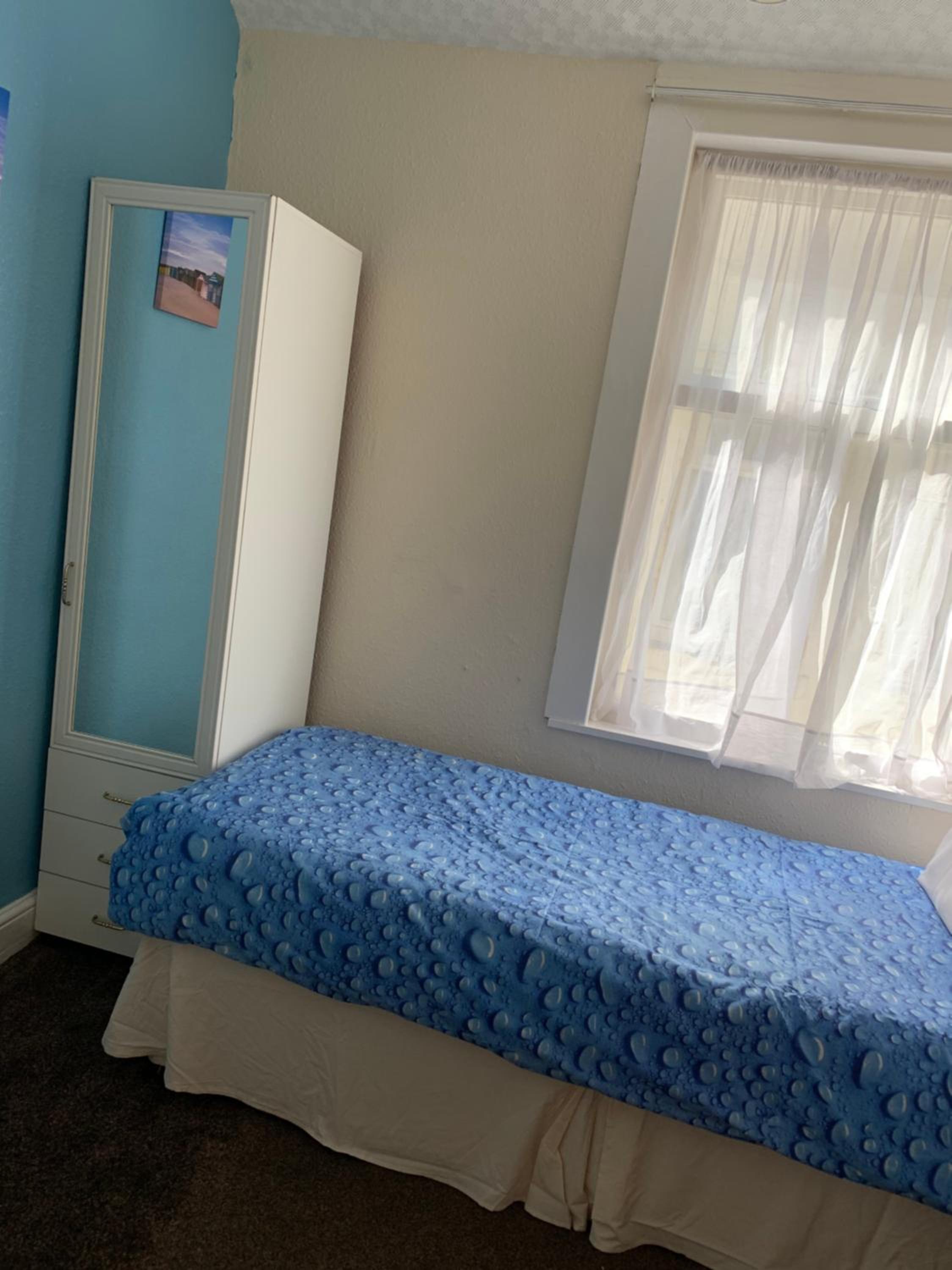 Alondra Hotel