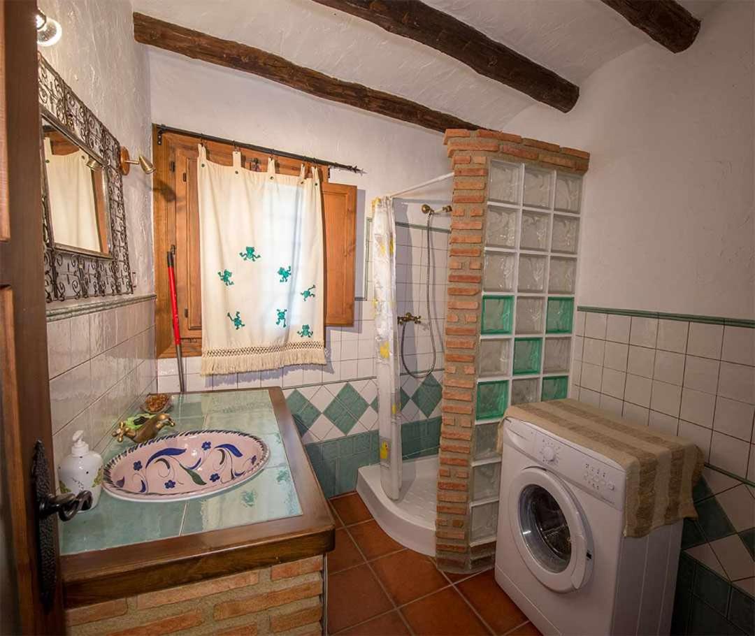Casas Cueva el Mirador de Galera