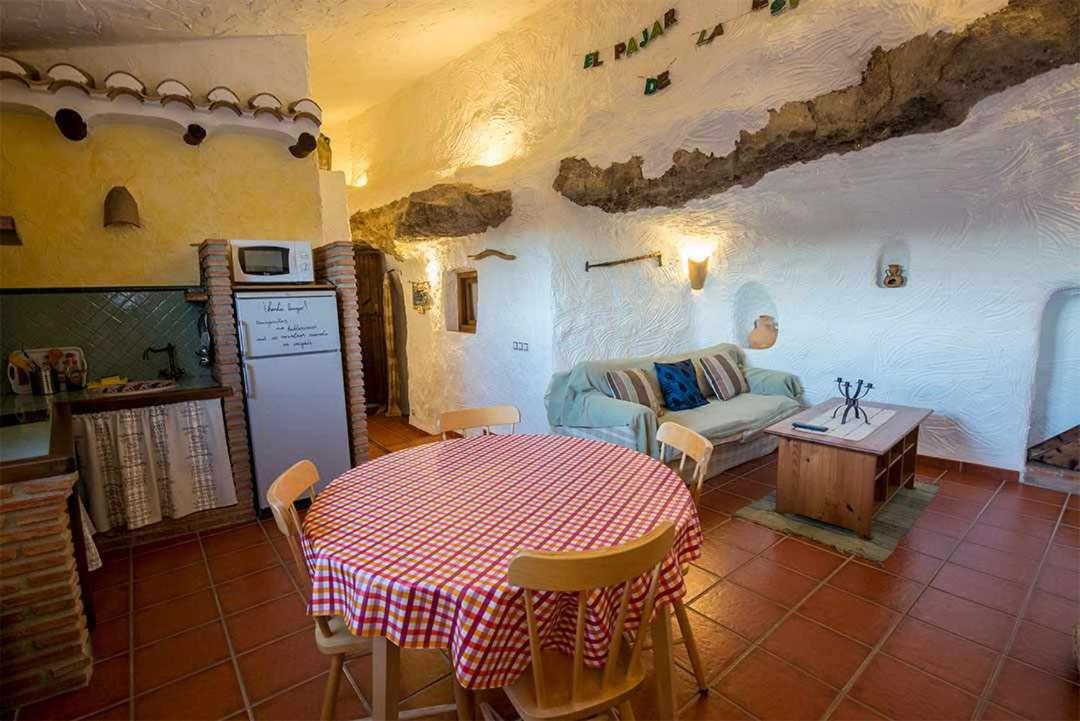Casas Cueva el Mirador de Galera