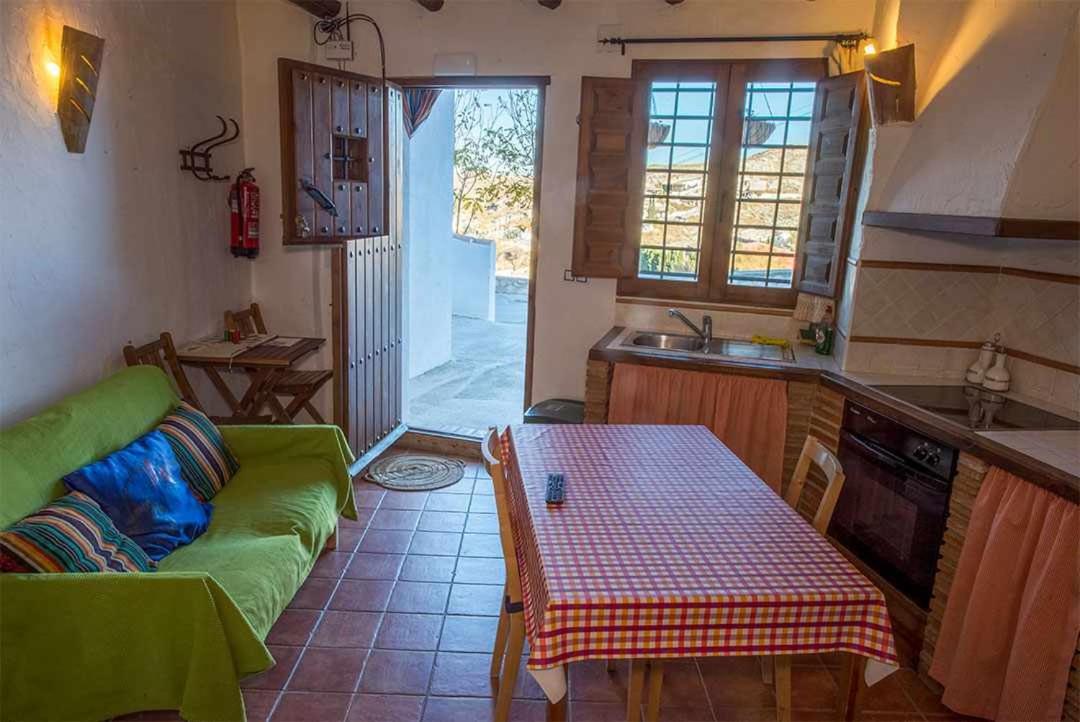 Casas Cueva el Mirador de Galera
