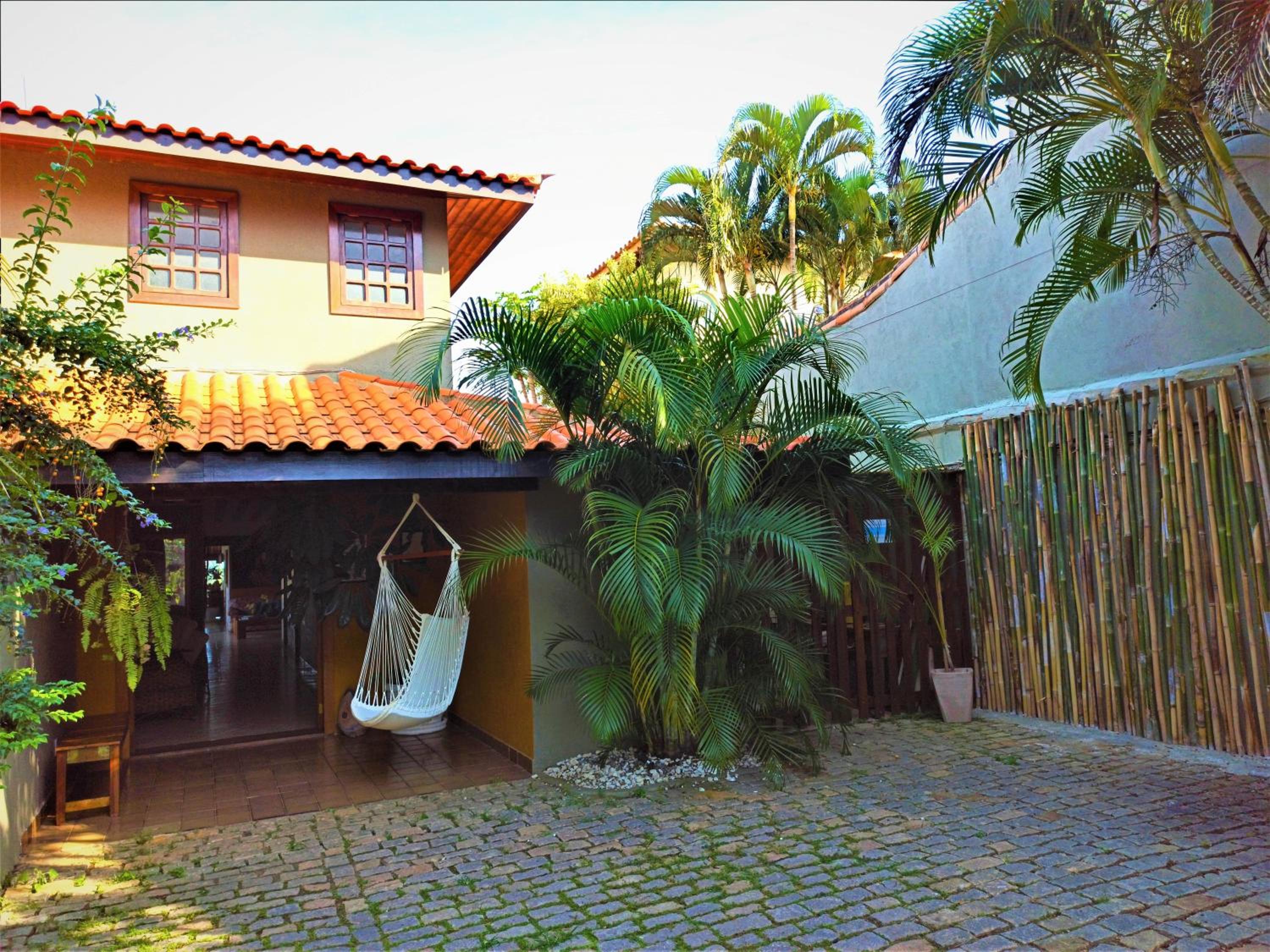 Búzios Prime: Vista Mar, 50m da Praia da Ferradura, 8 suites