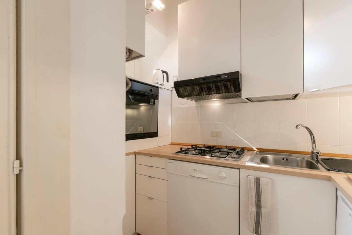 Easylife - Milano - Naviglio 46 P1 - Porta Genova