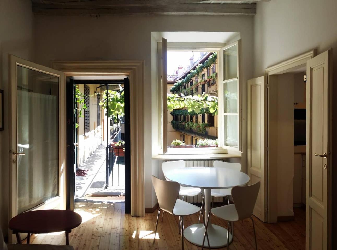 Easylife - Milano - Naviglio 46 P1 - Porta Genova