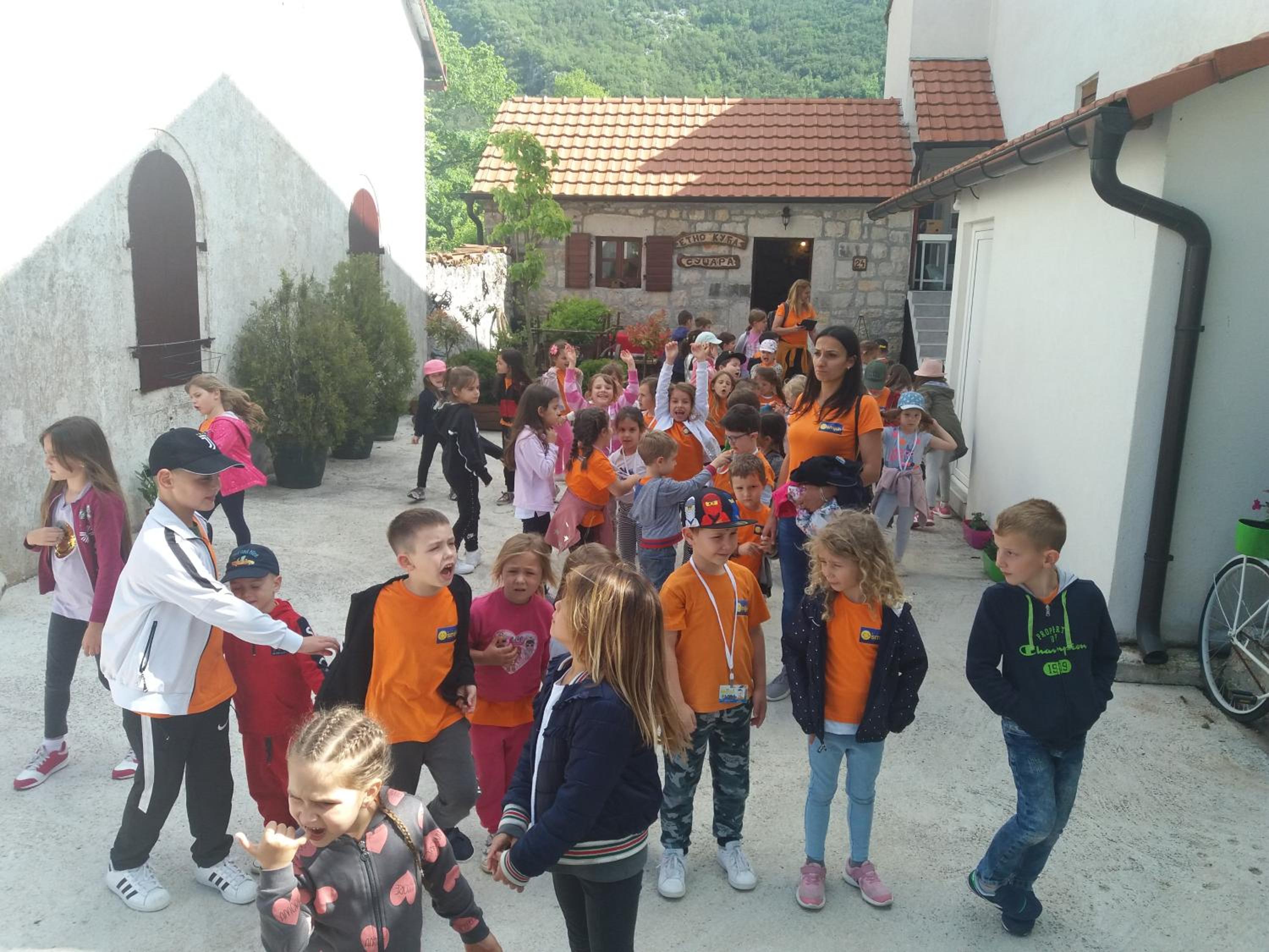 BNB Njeguska sijela view 3