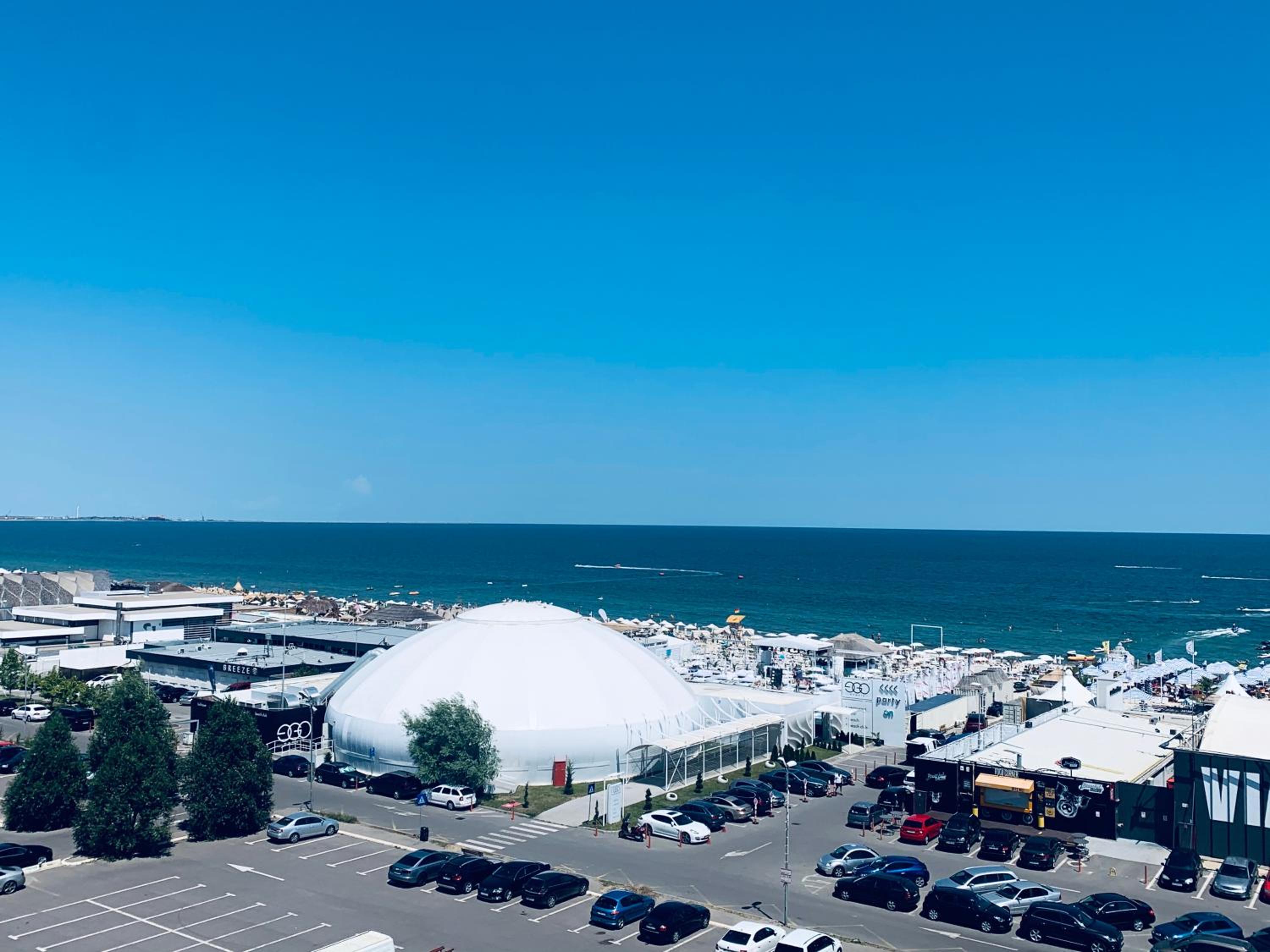 DAVID SUMMERLAND MAMAiA NORD view 4