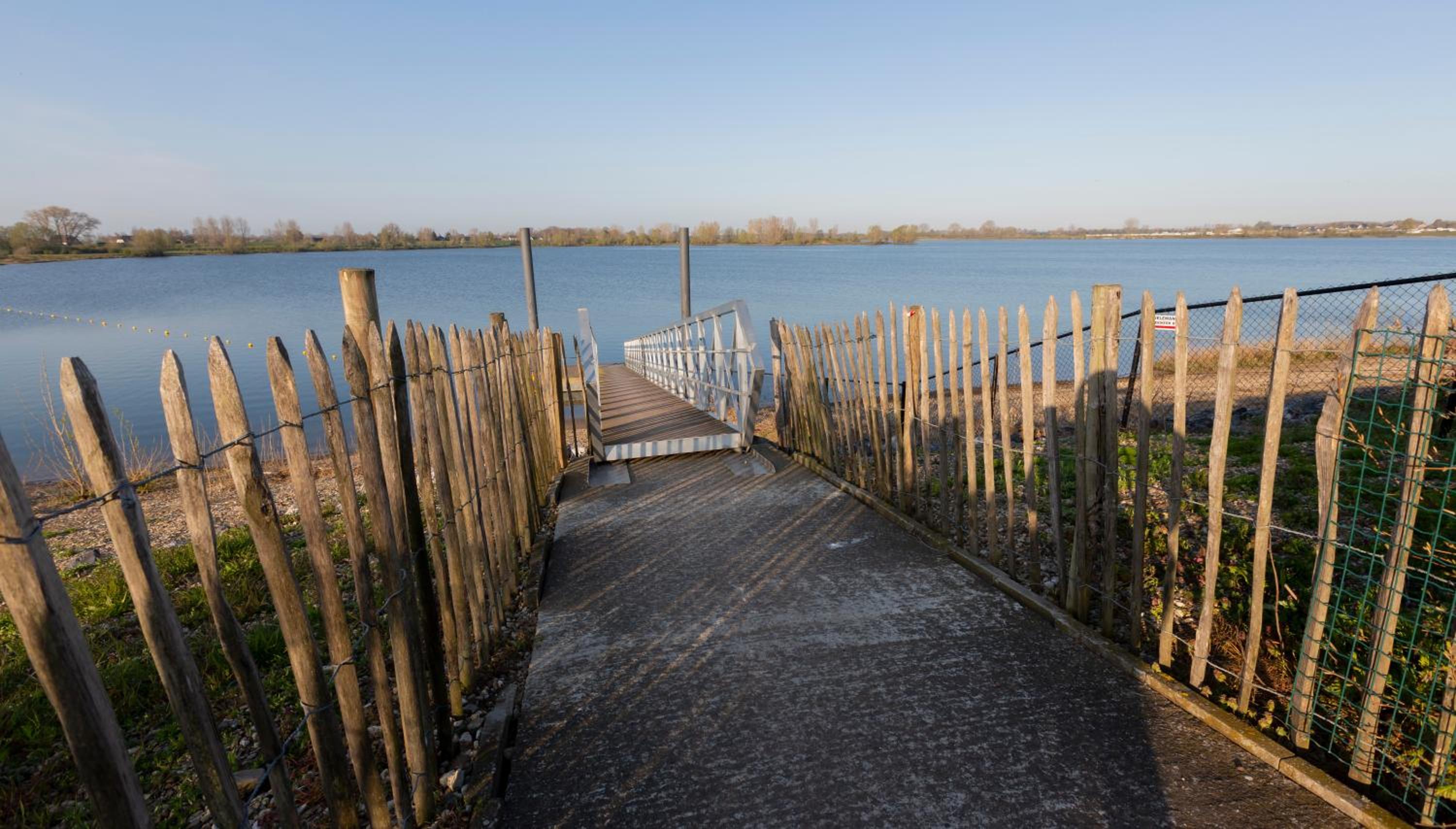 Hip huisje aan de Maas