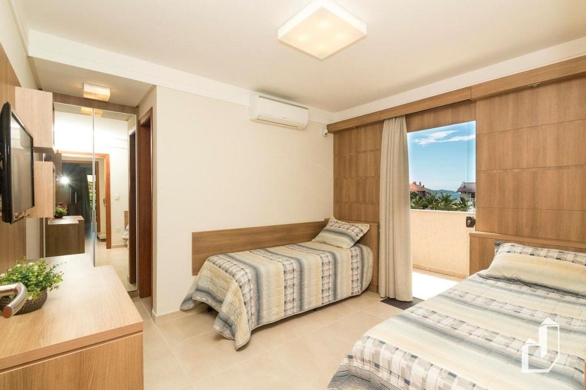 Com 03 suítes climatizadas e jacuzzi aquecida