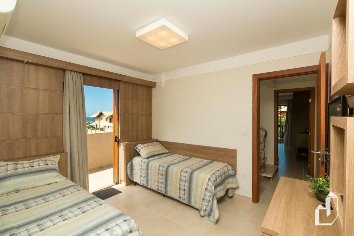 Com 03 suítes climatizadas e jacuzzi aquecida