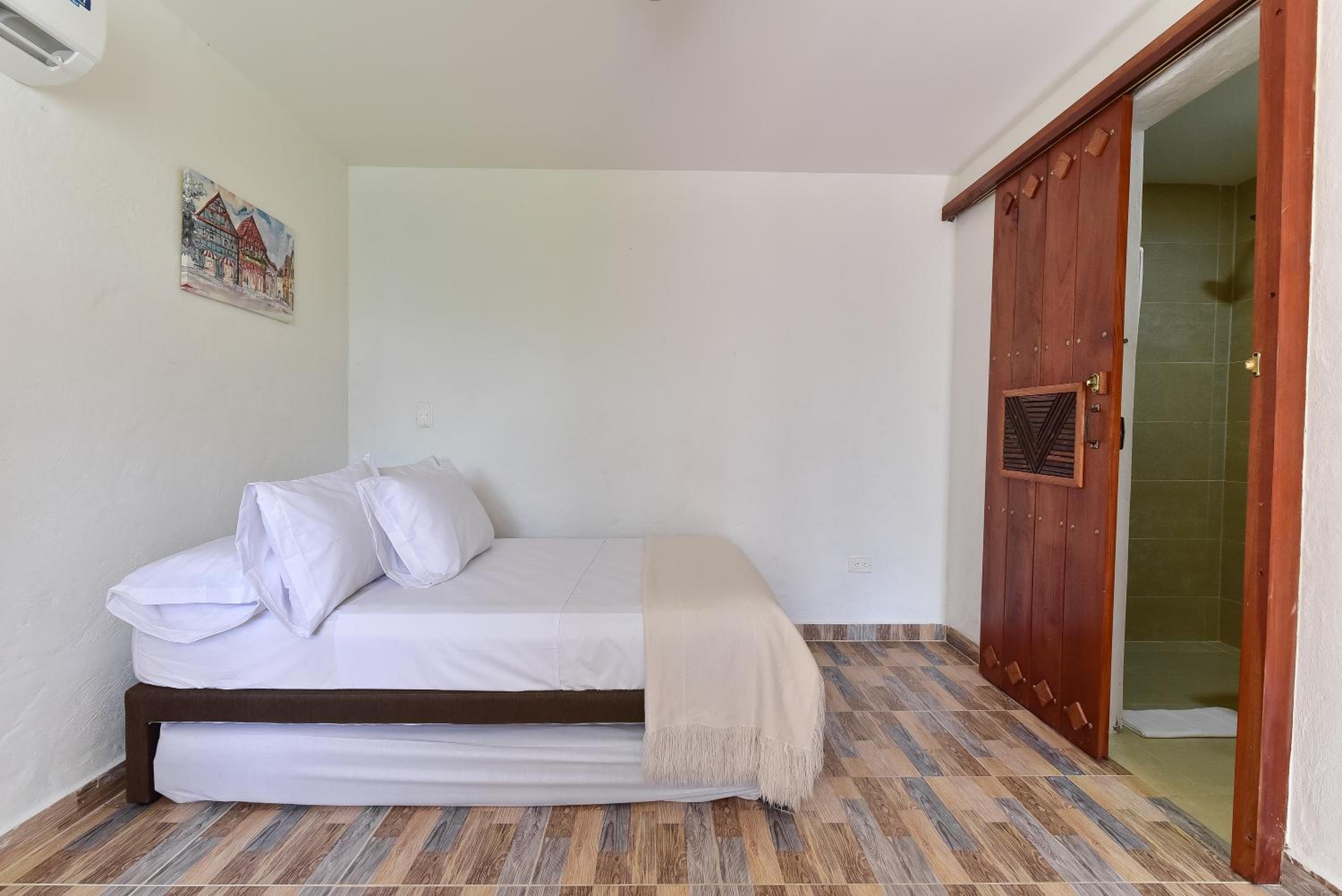 CABAÑAS LA DORADA