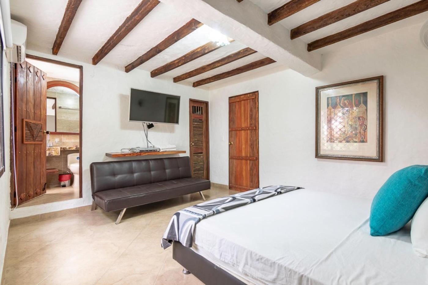 CABAÑAS LA DORADA