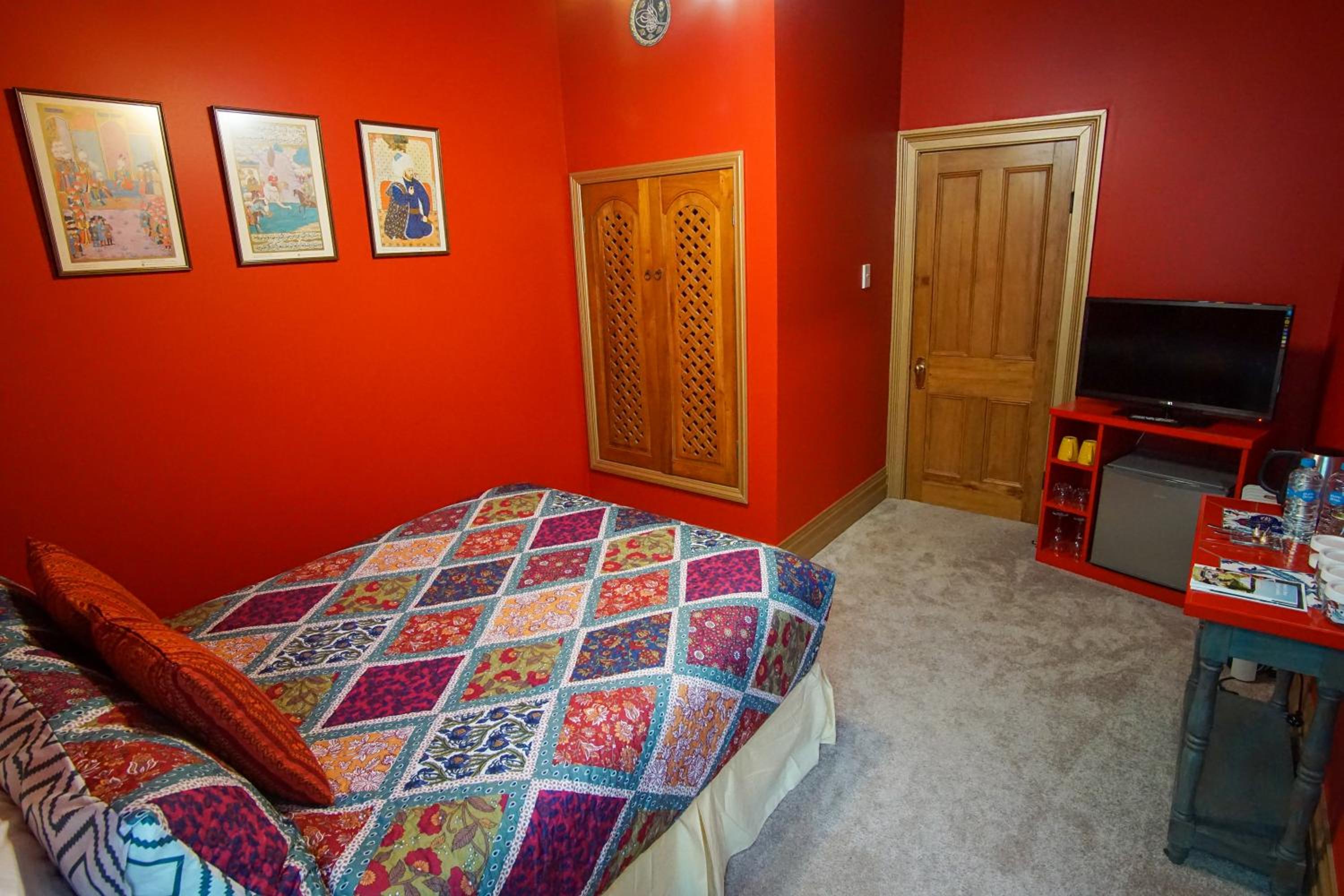Photo 10