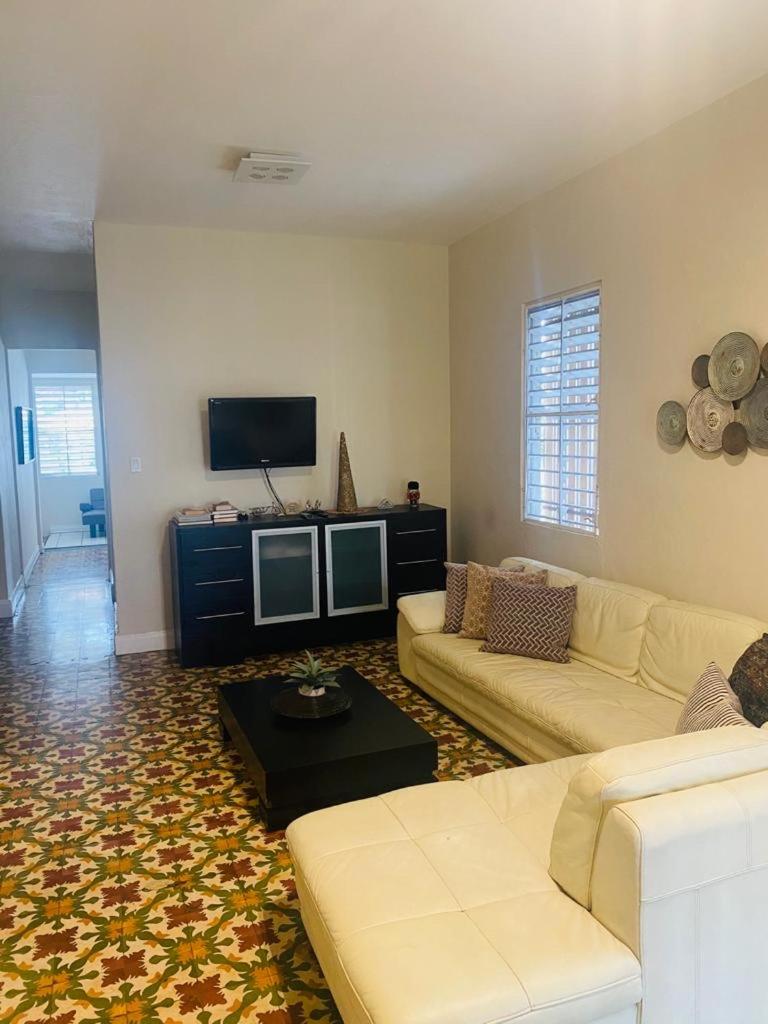 Calle Hollanda 3 Bedroom Home - Property Image 35