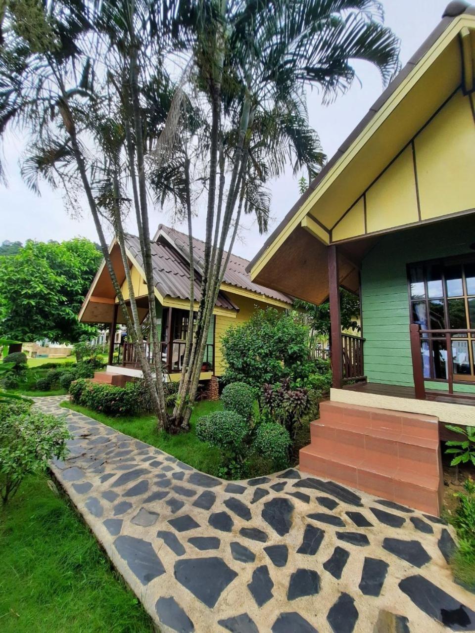 Koh Chang Bailan Beach Resort