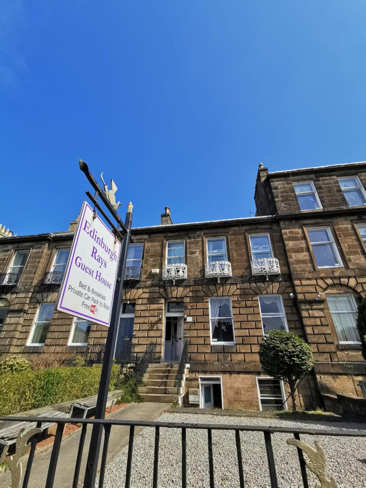 Edinburgh Rays Guest House view 2