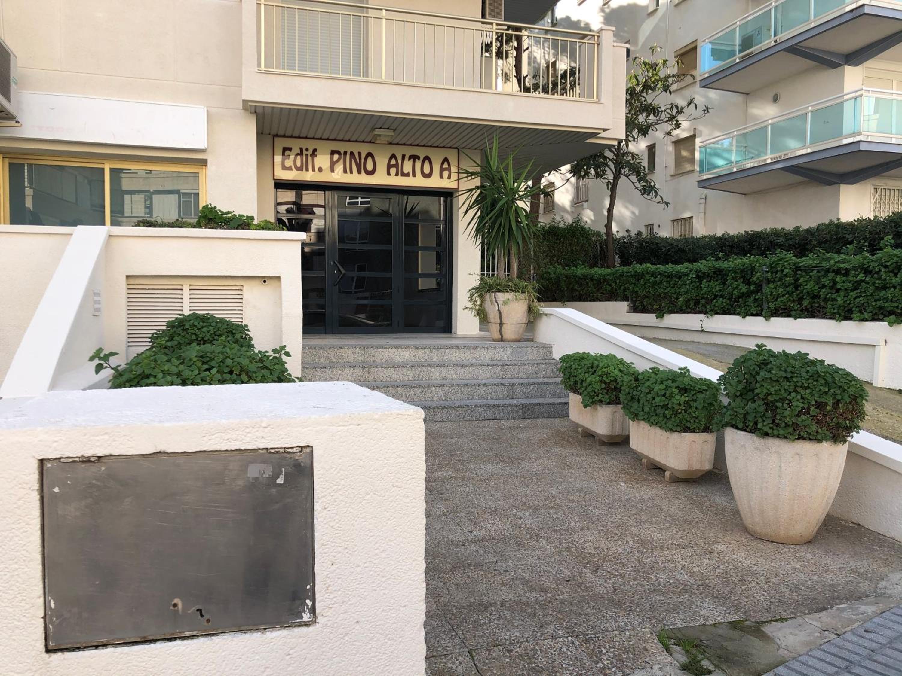 Apartamento Familiar Leomar view 5