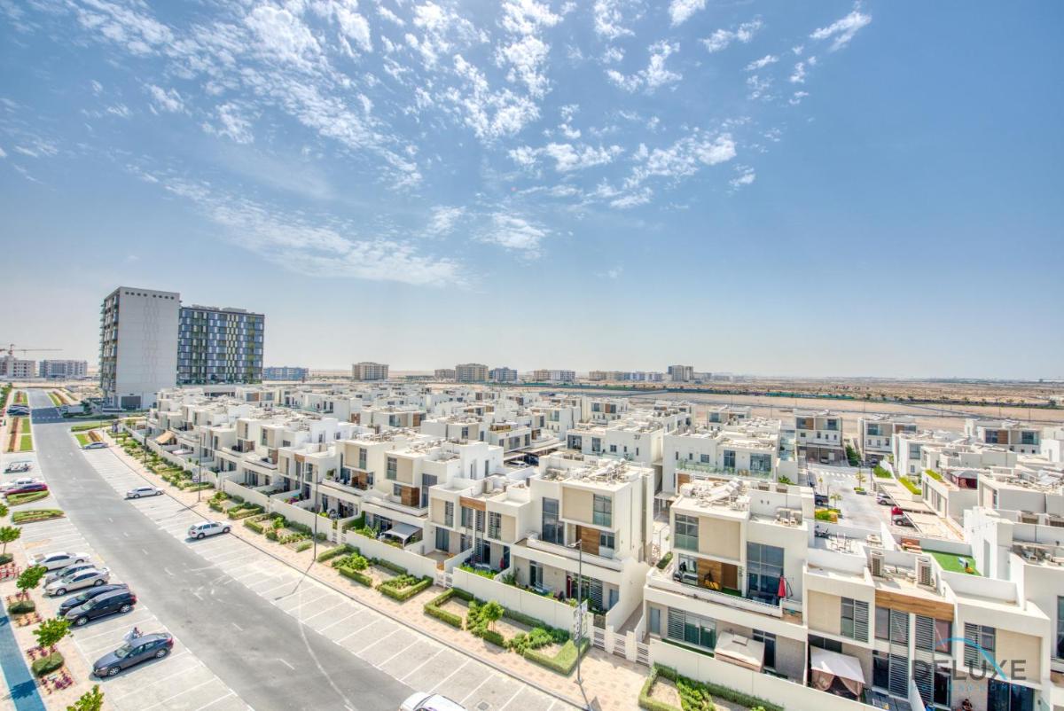 Harmonious 1BR in The Pulse Residences Dubai South by Deluxe Holiday Homes