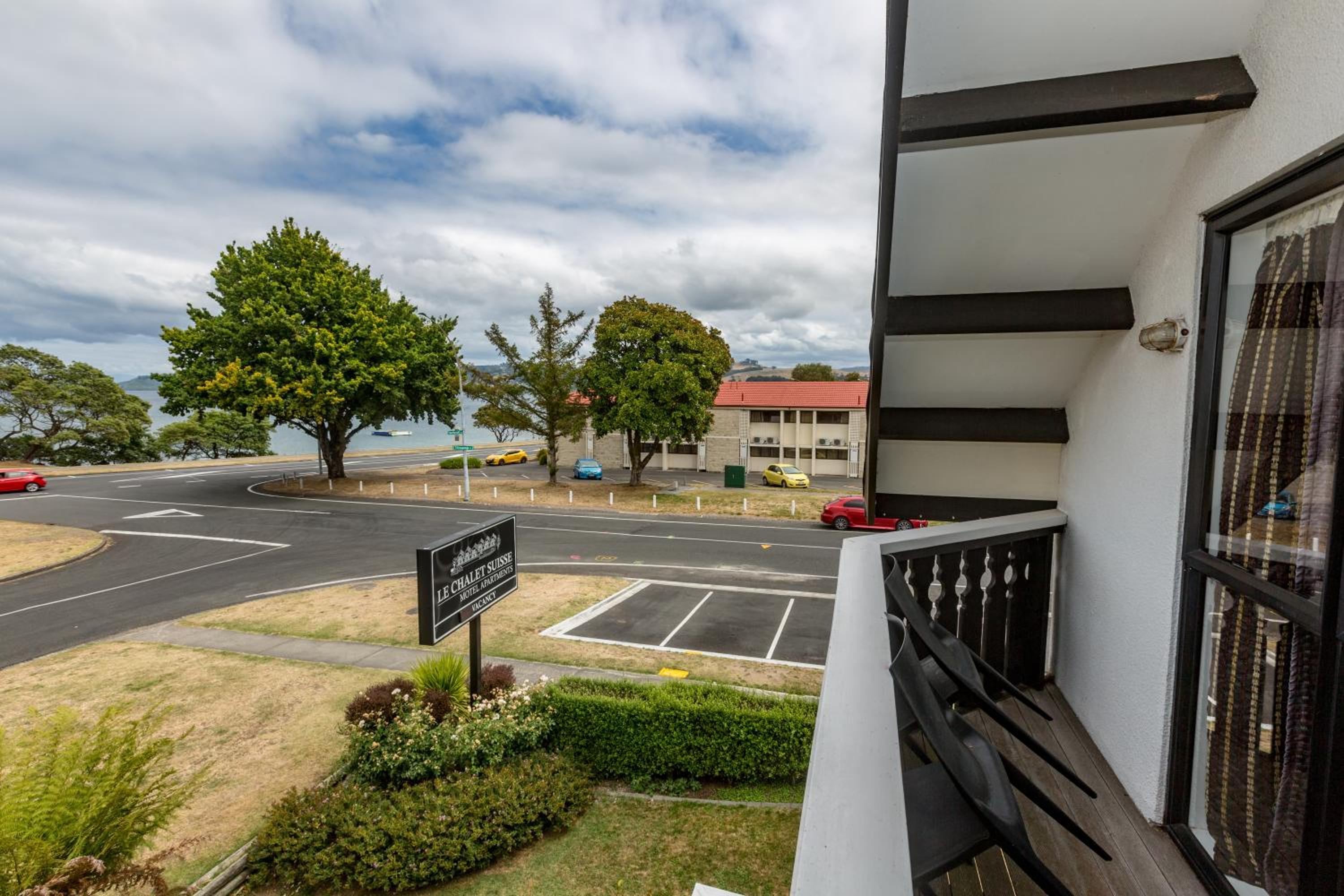 Le Chalet Suisse Motel Taupo
