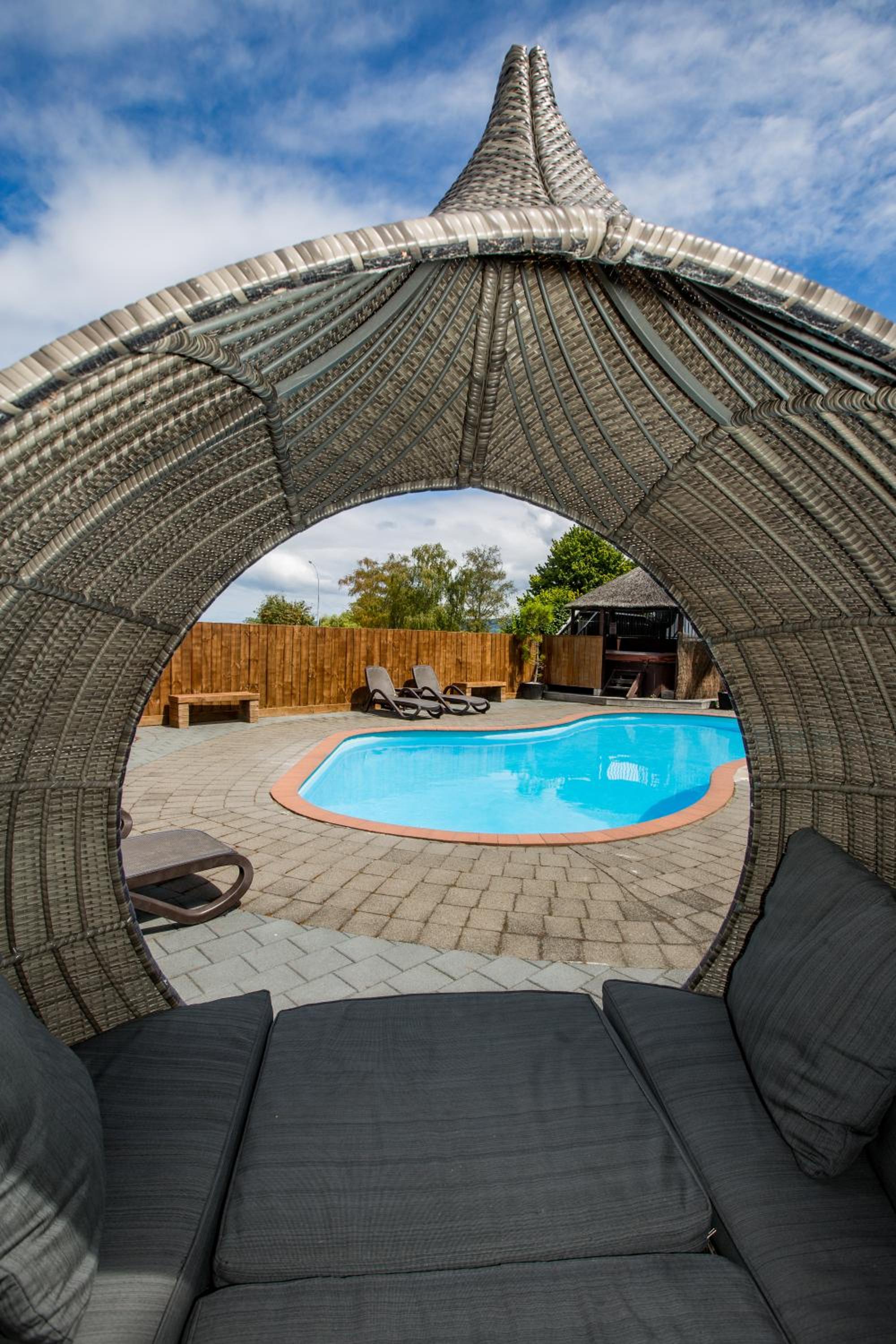 Le Chalet Suisse Motel Taupo