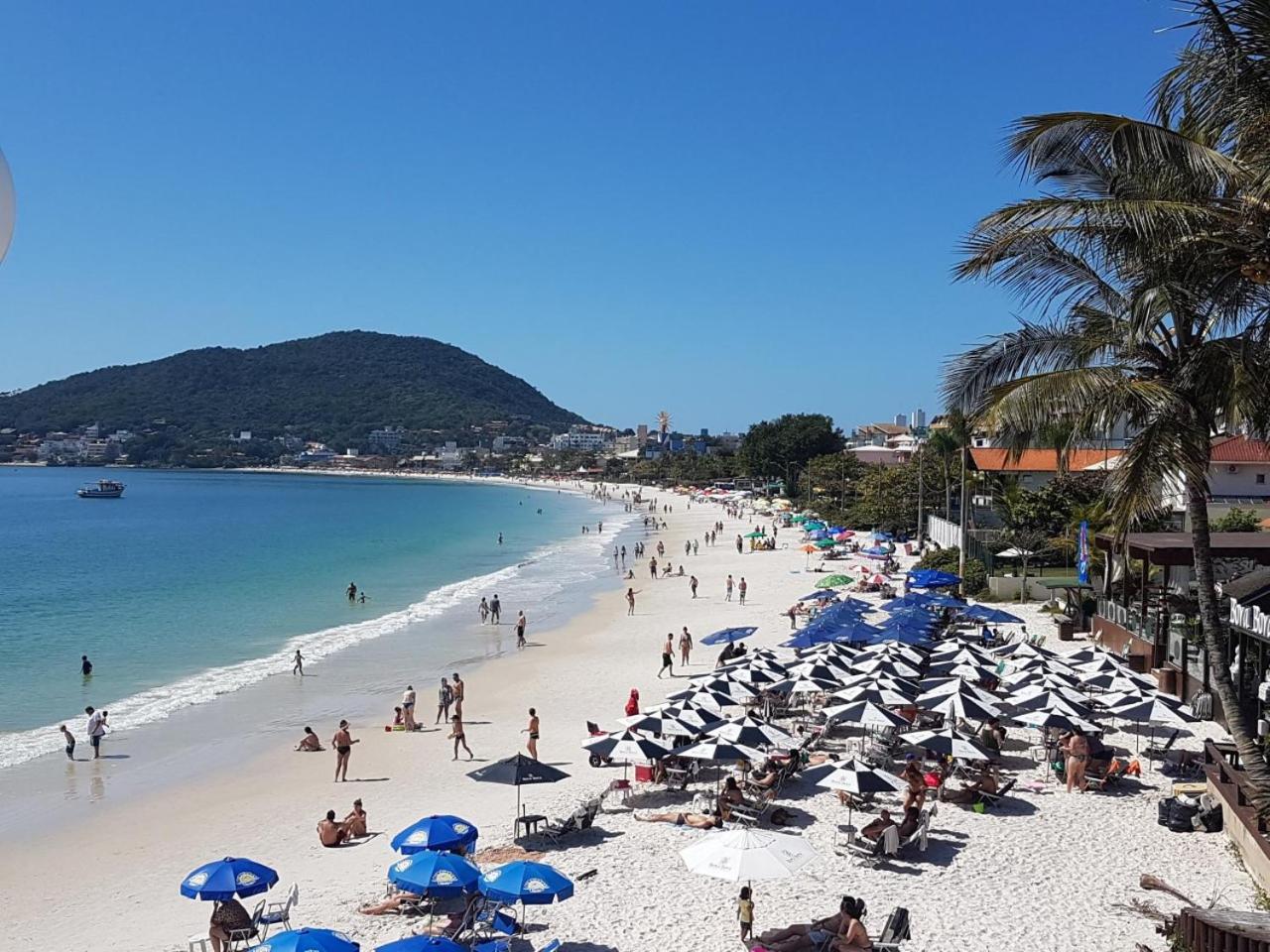apartamento a 15 metros do mar de bombinhas view 3