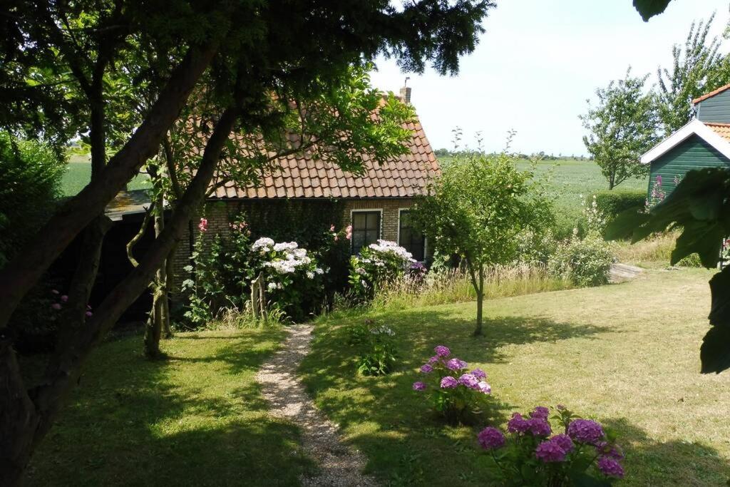 The Cottage - 2 persoons cottage nabij strand en meer view 2