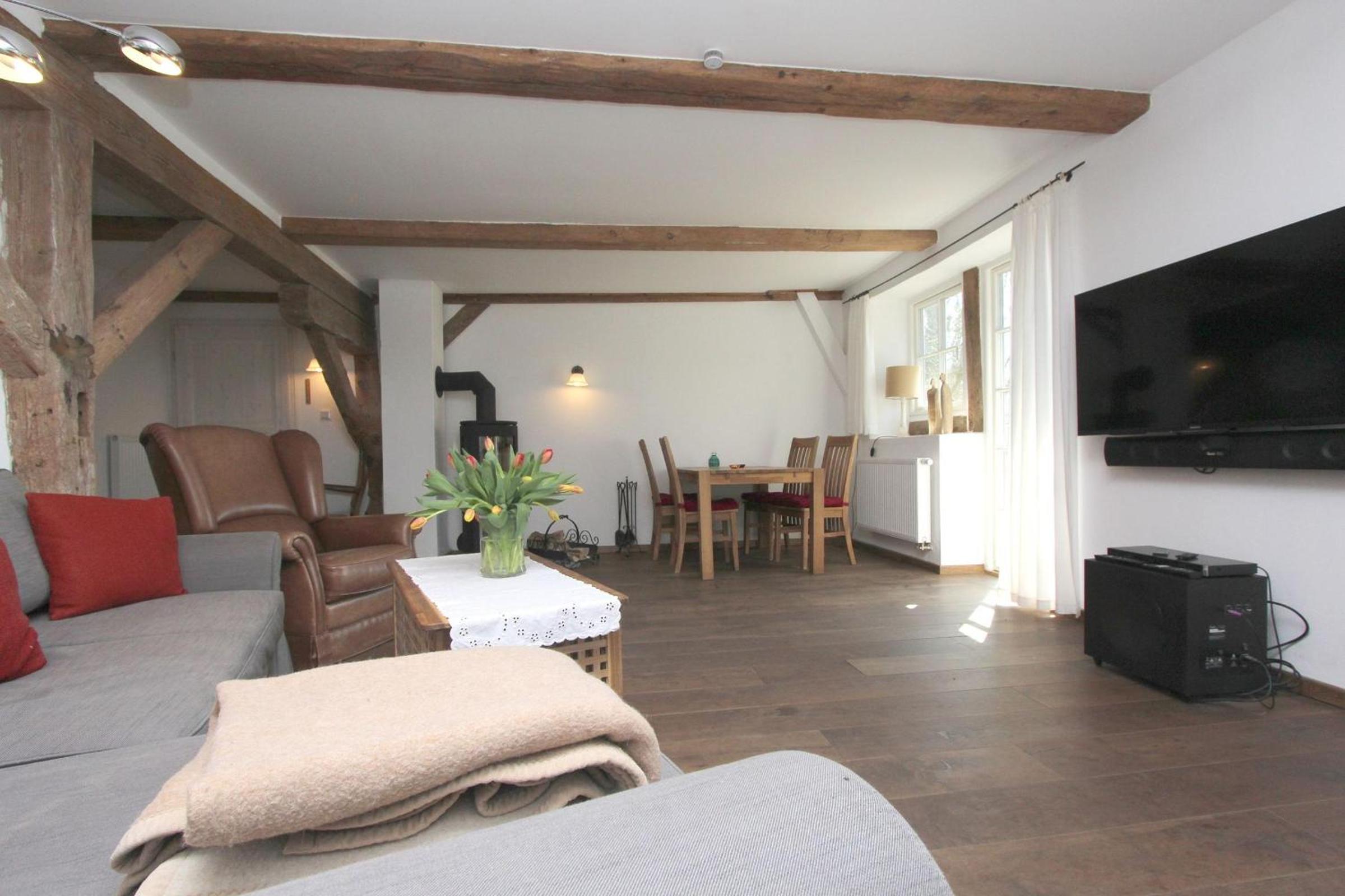 F-1081 Ferienwohnung Pfarrhof in Garz view 4