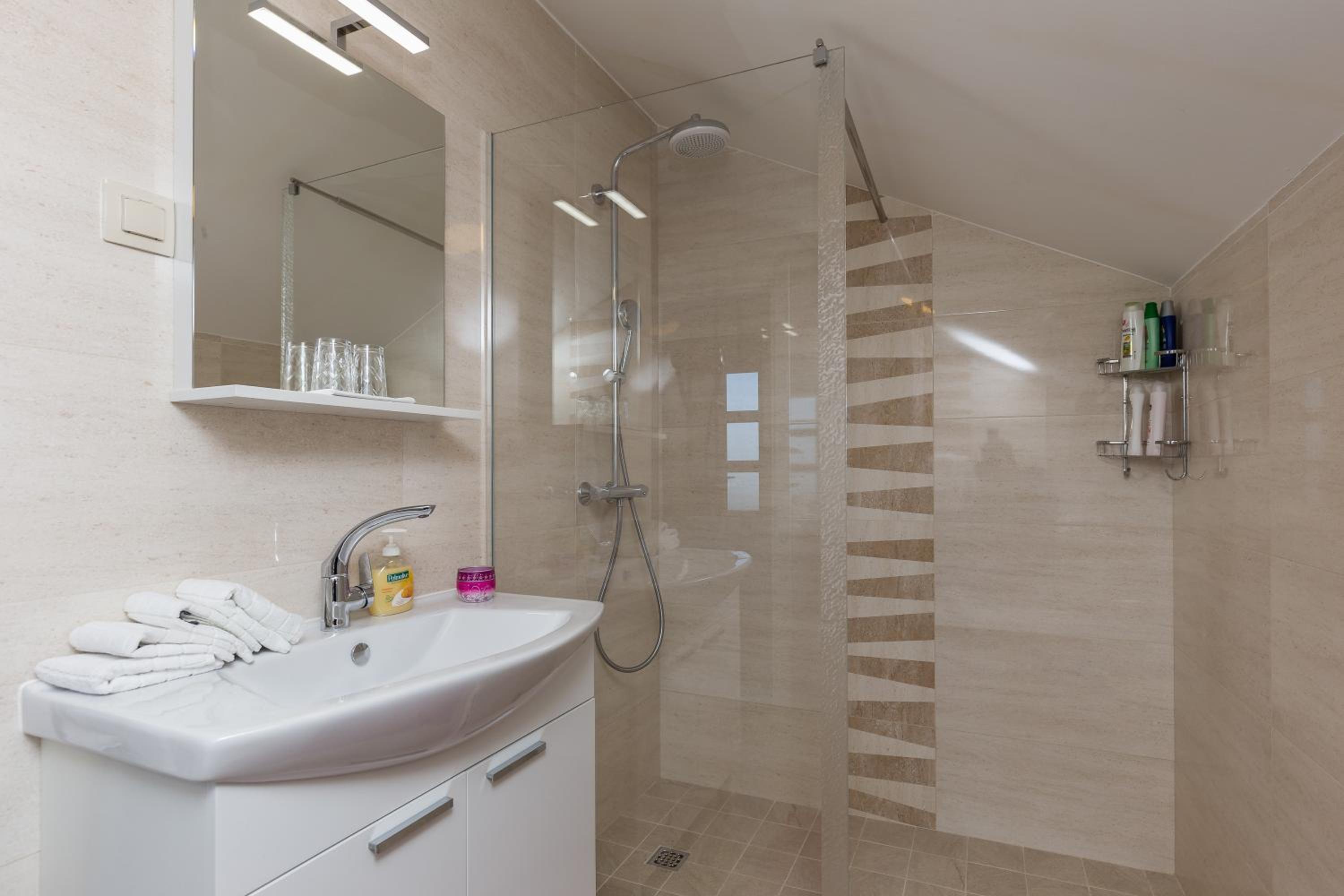Cetinic Apartment
