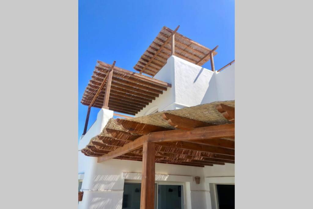 Villa with 5 bedrooms & 4 bathrooms - private heated pool view 5