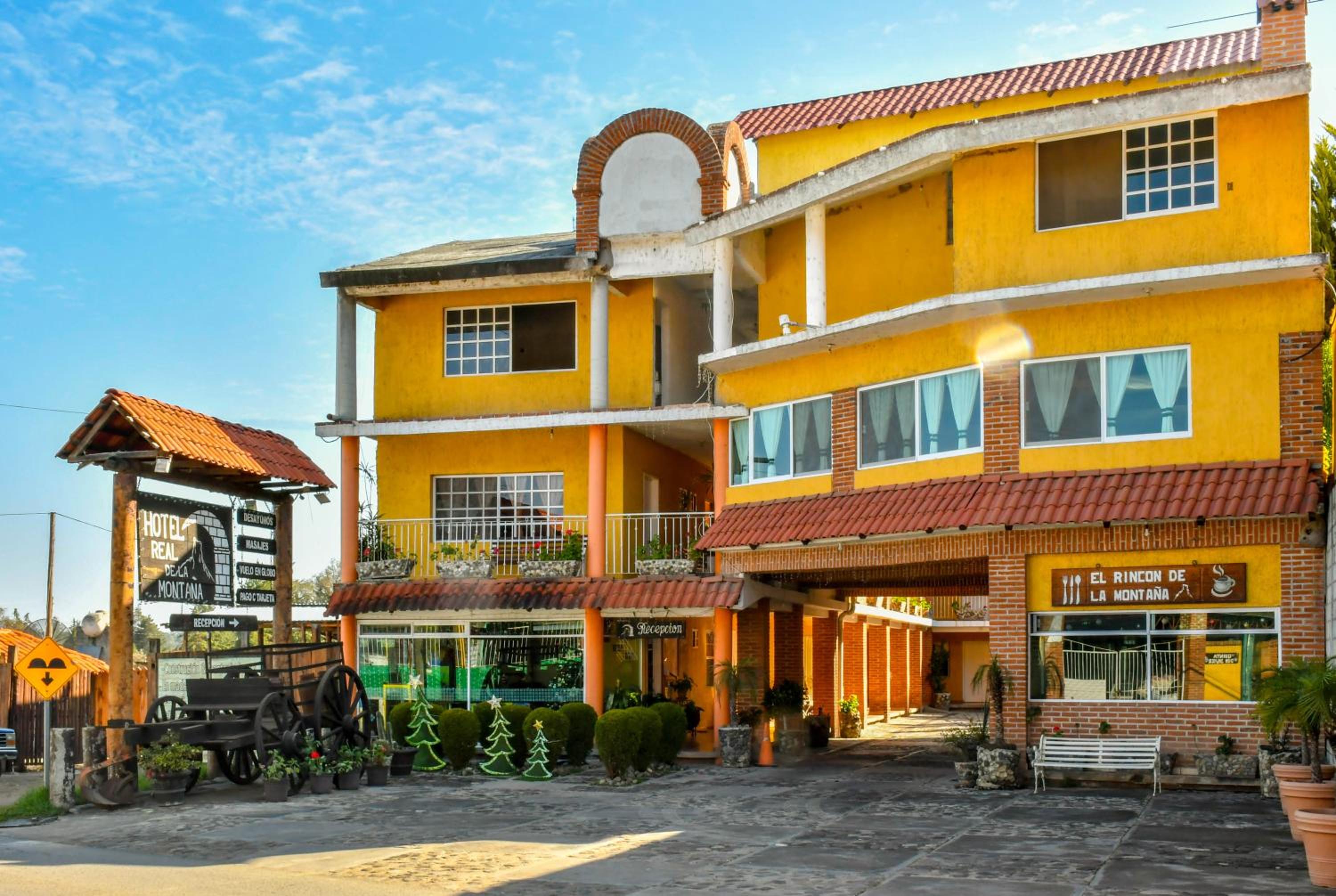 Hotel Real de la Montaña - Image 1