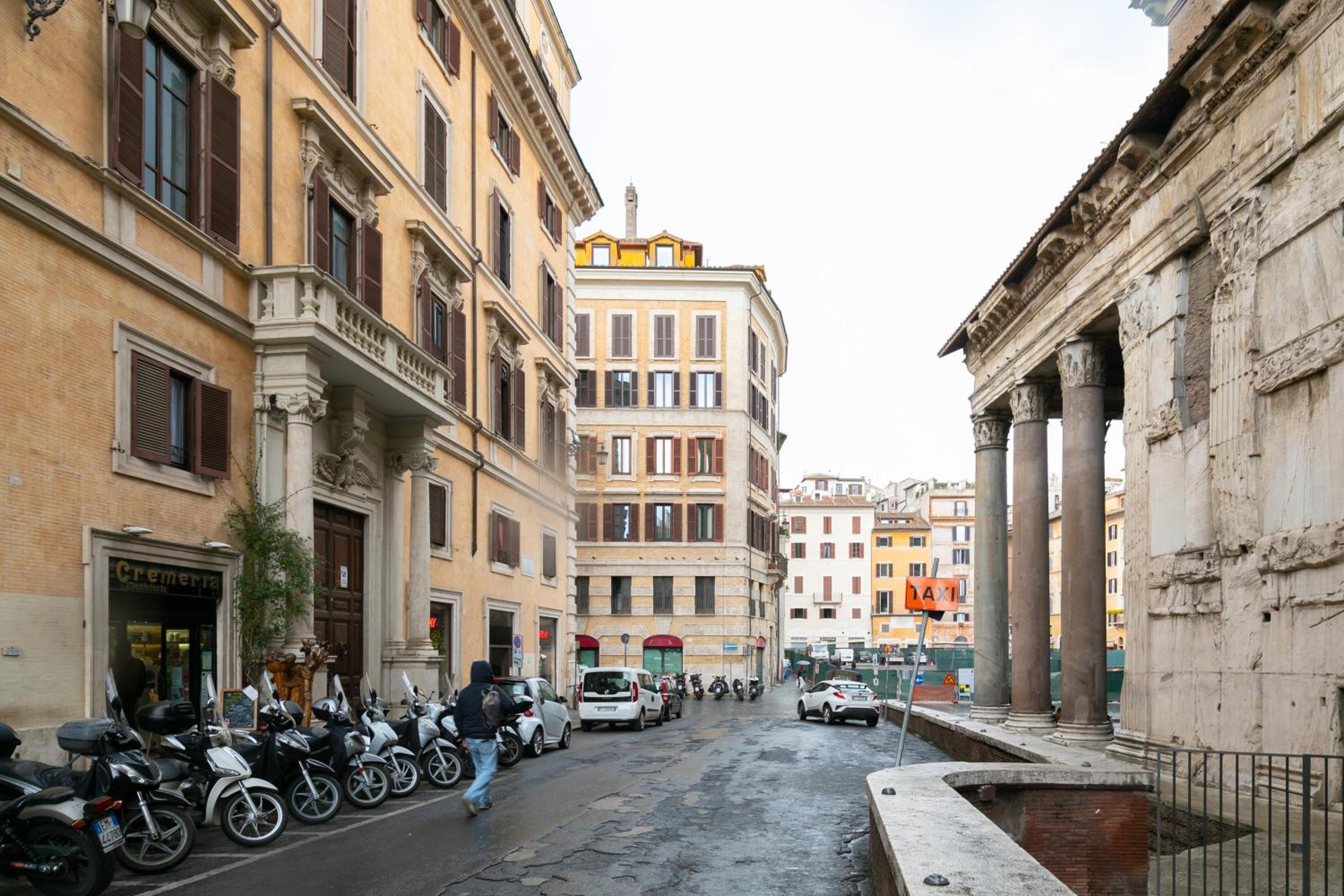 Rotonda 23 - Loft in Pantheon