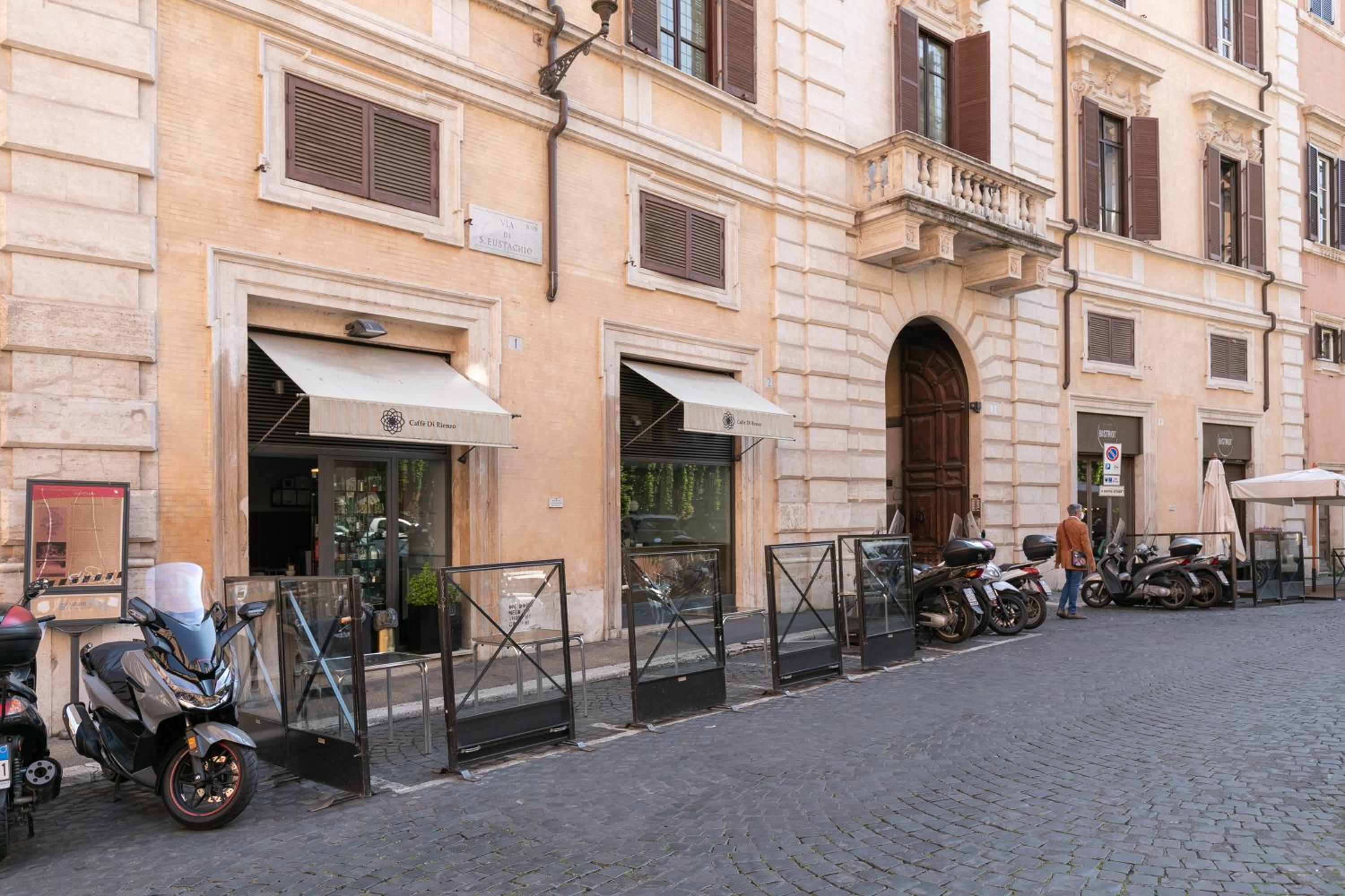 Rotonda 23 - Loft in Pantheon