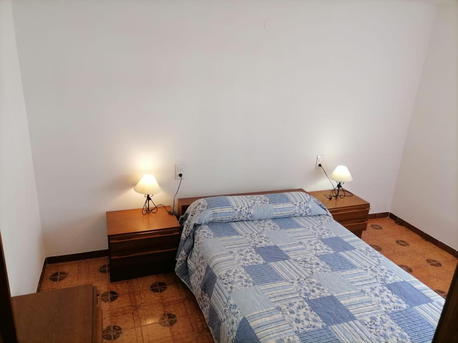 Urbanización Bahía Mar con piscina