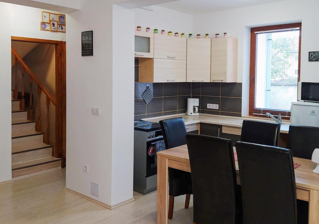 Müezzin Apartman