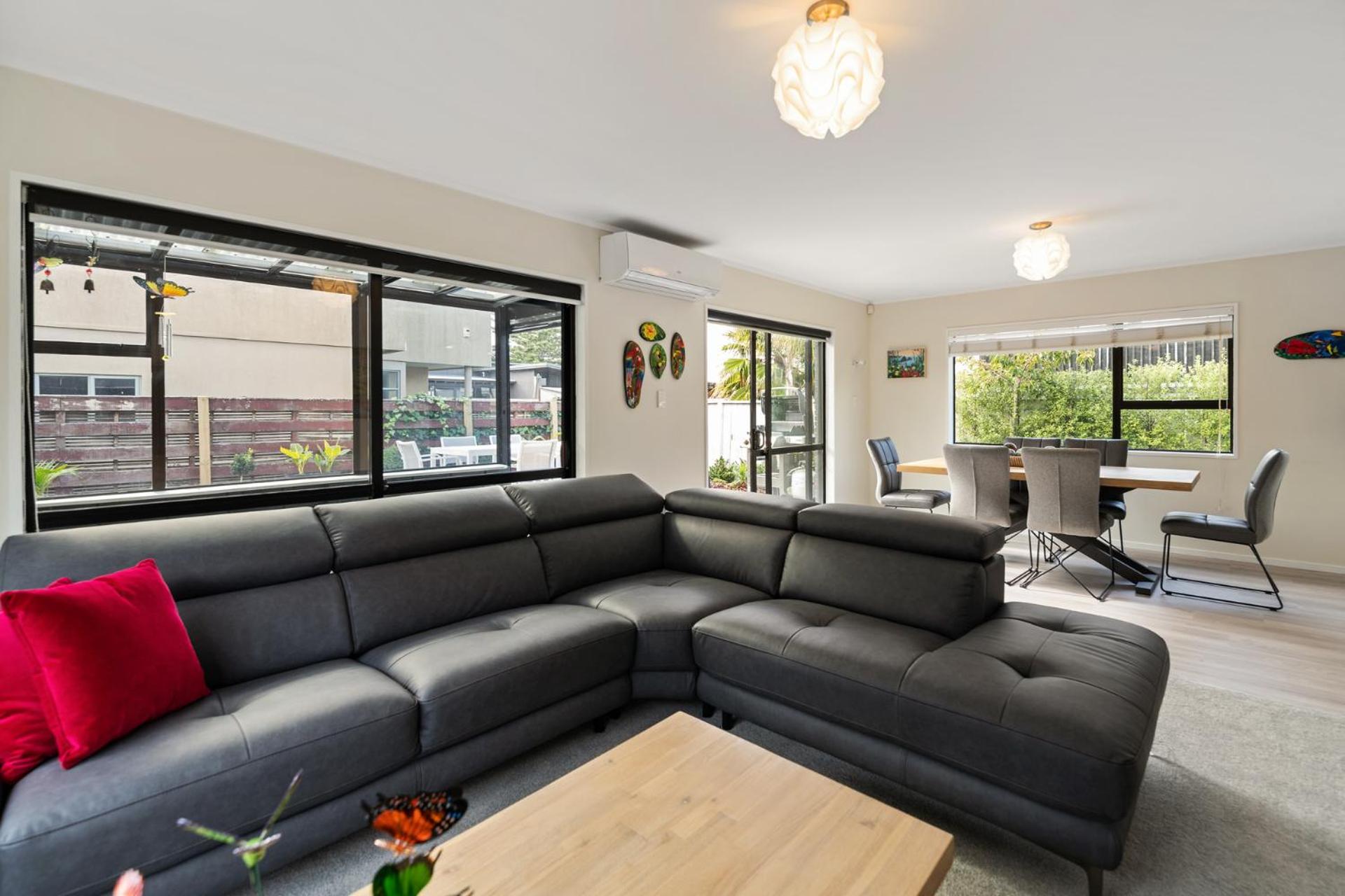Oceanbeach Rendezvous - Mt Maunganui Holiday Home view 4