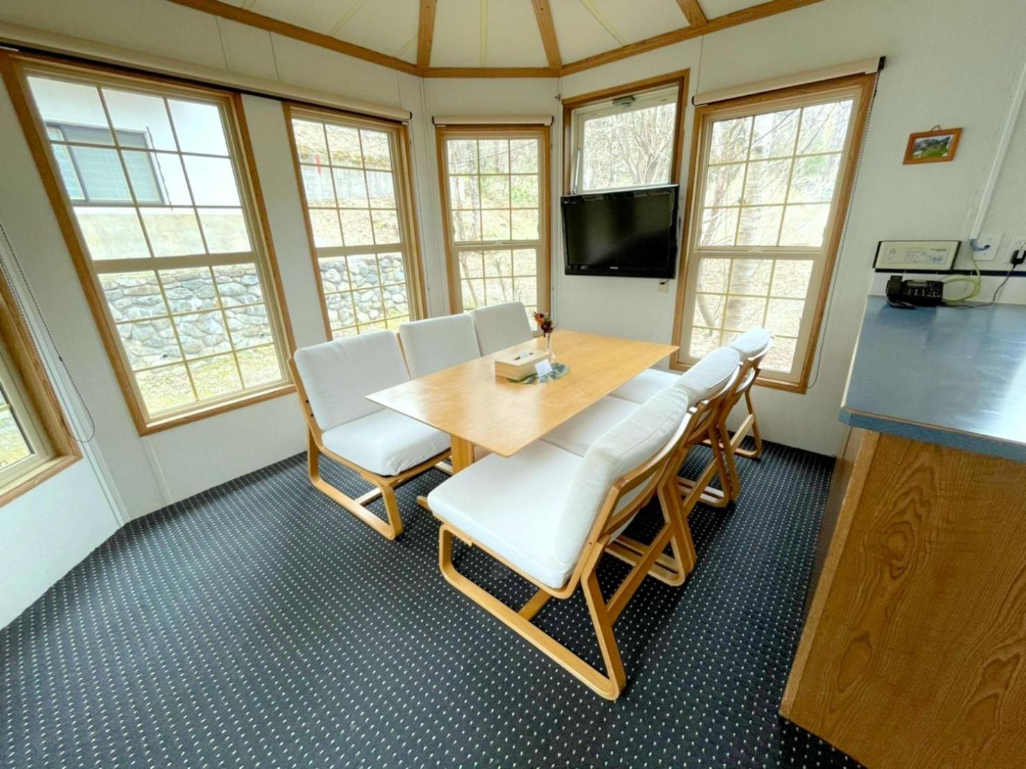 Hakuba Canadian Lodge