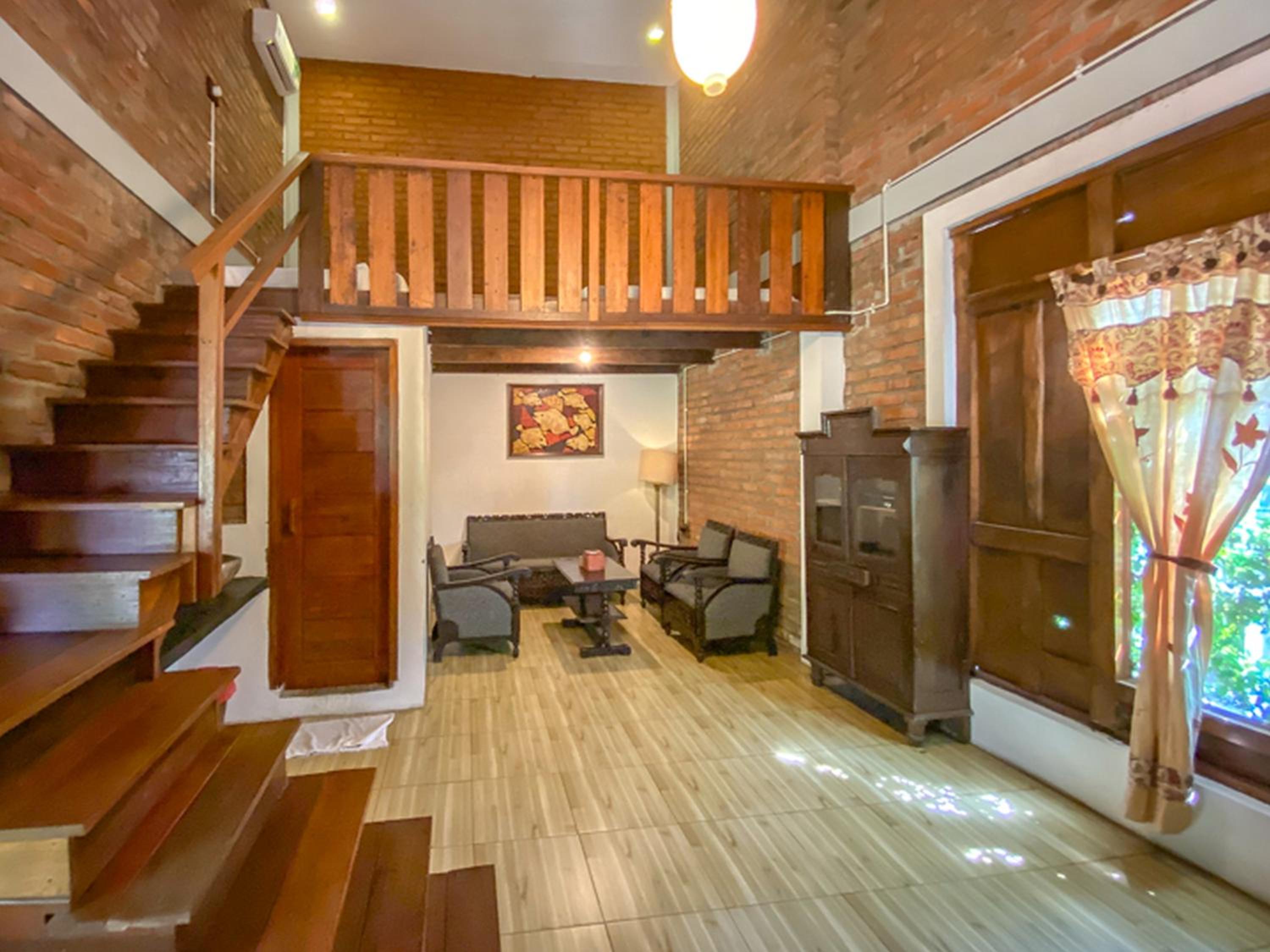 Griya Gribig Guest House Mitra RedDoorz