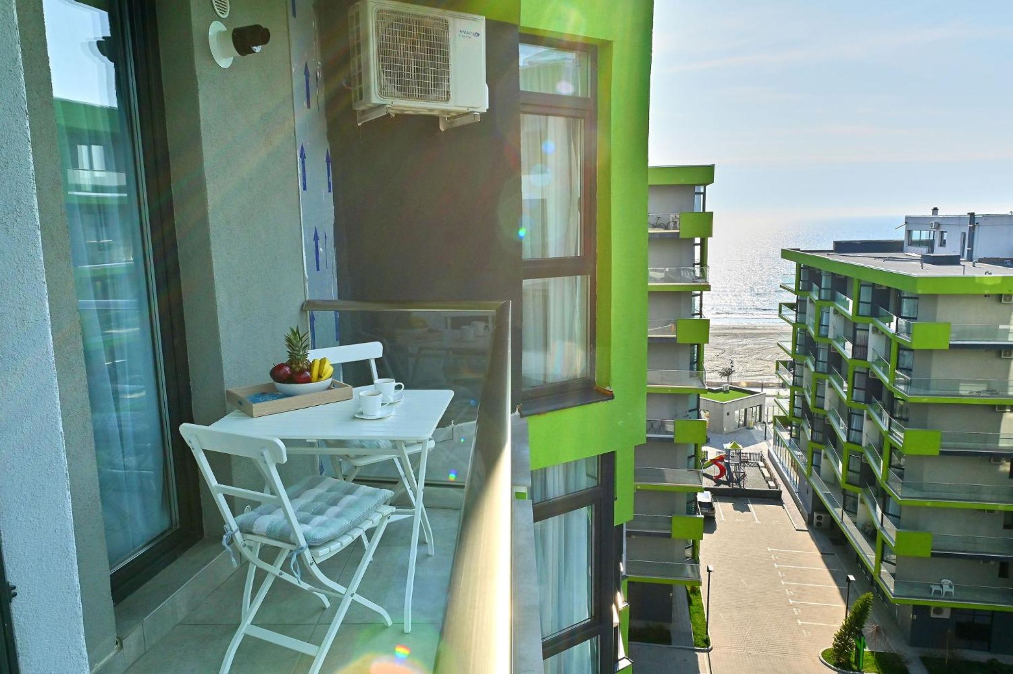 Sea Shore apartments - Spa n Pools beach resort view 2