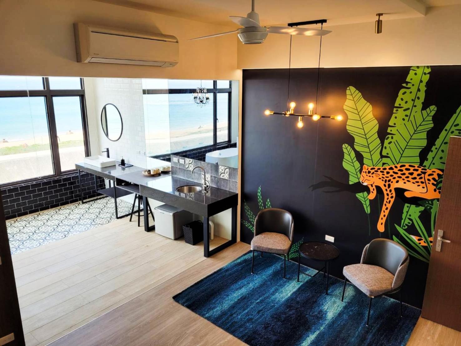 Beachcastle & Sea View Villa