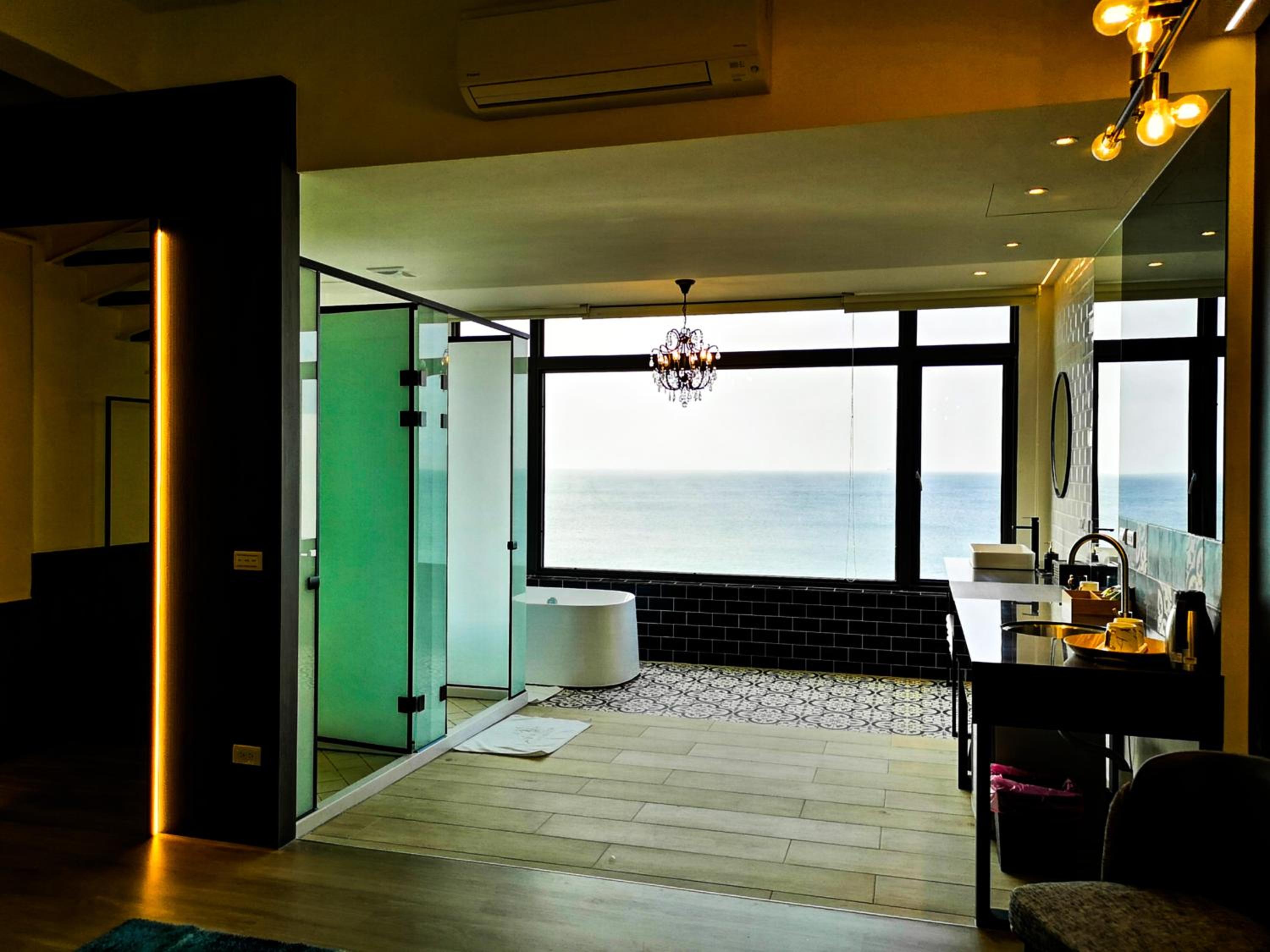 Beachcastle & Sea View Villa