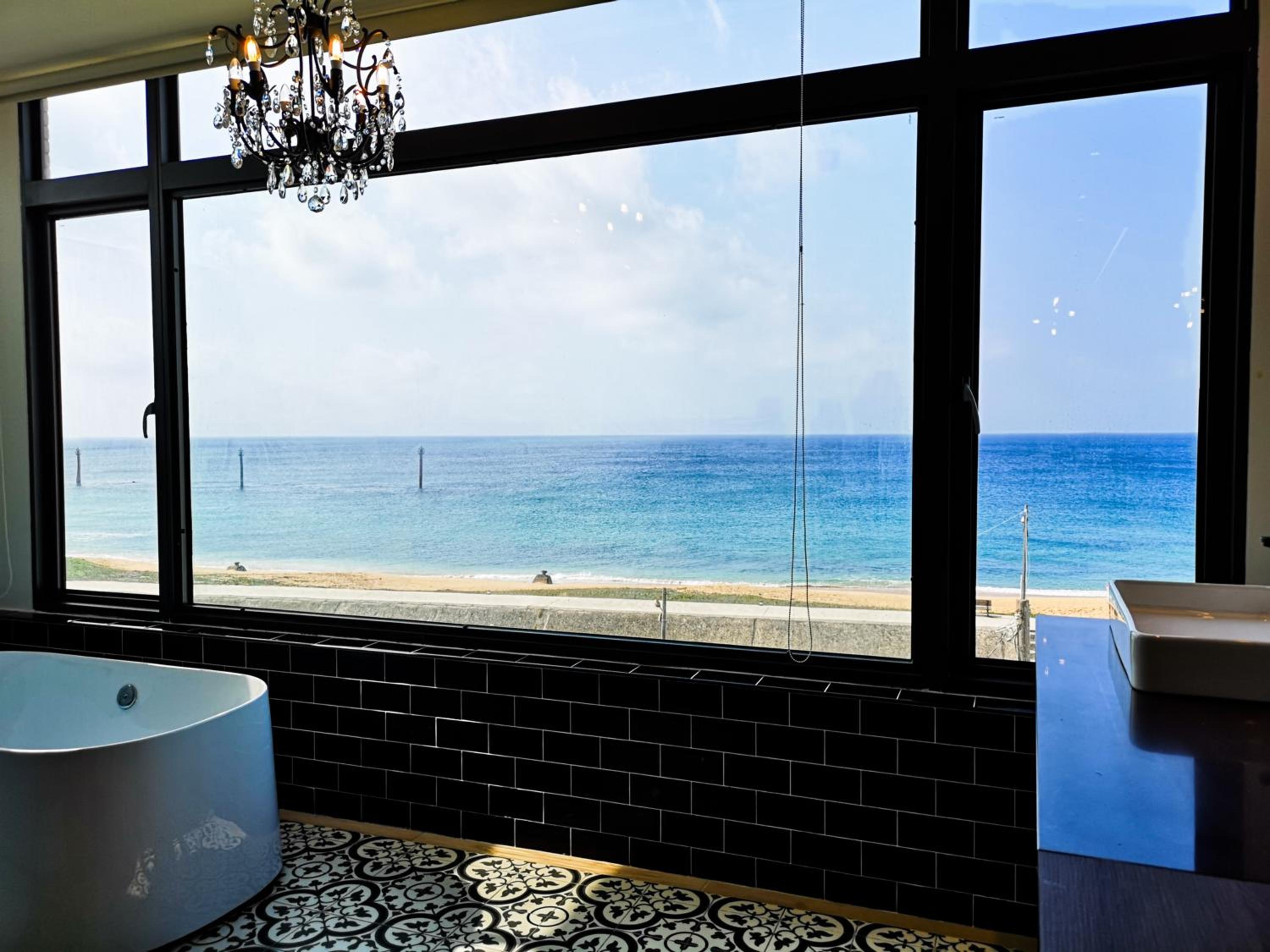 Beachcastle & Sea View Villa