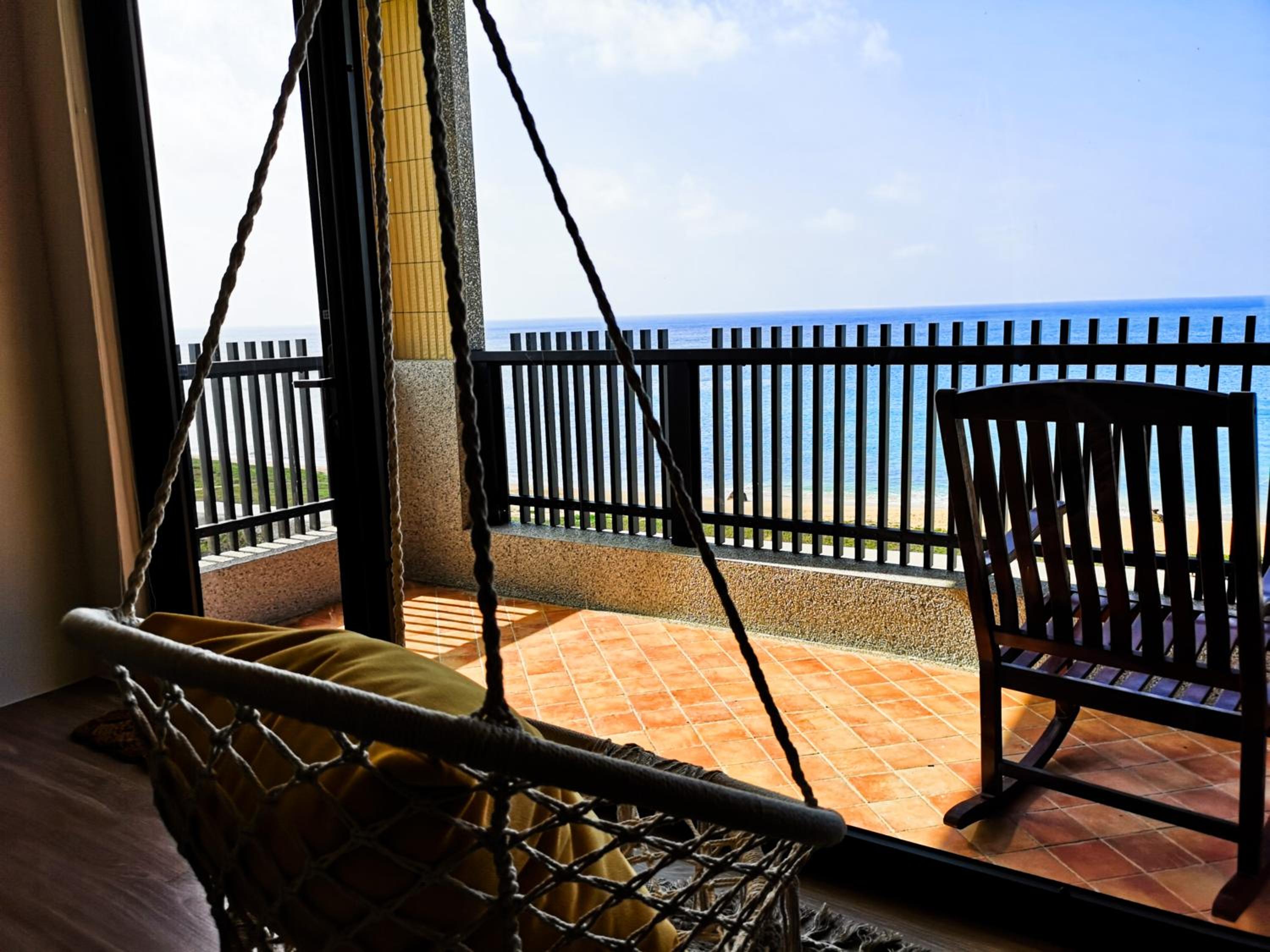 Beachcastle & Sea View Villa