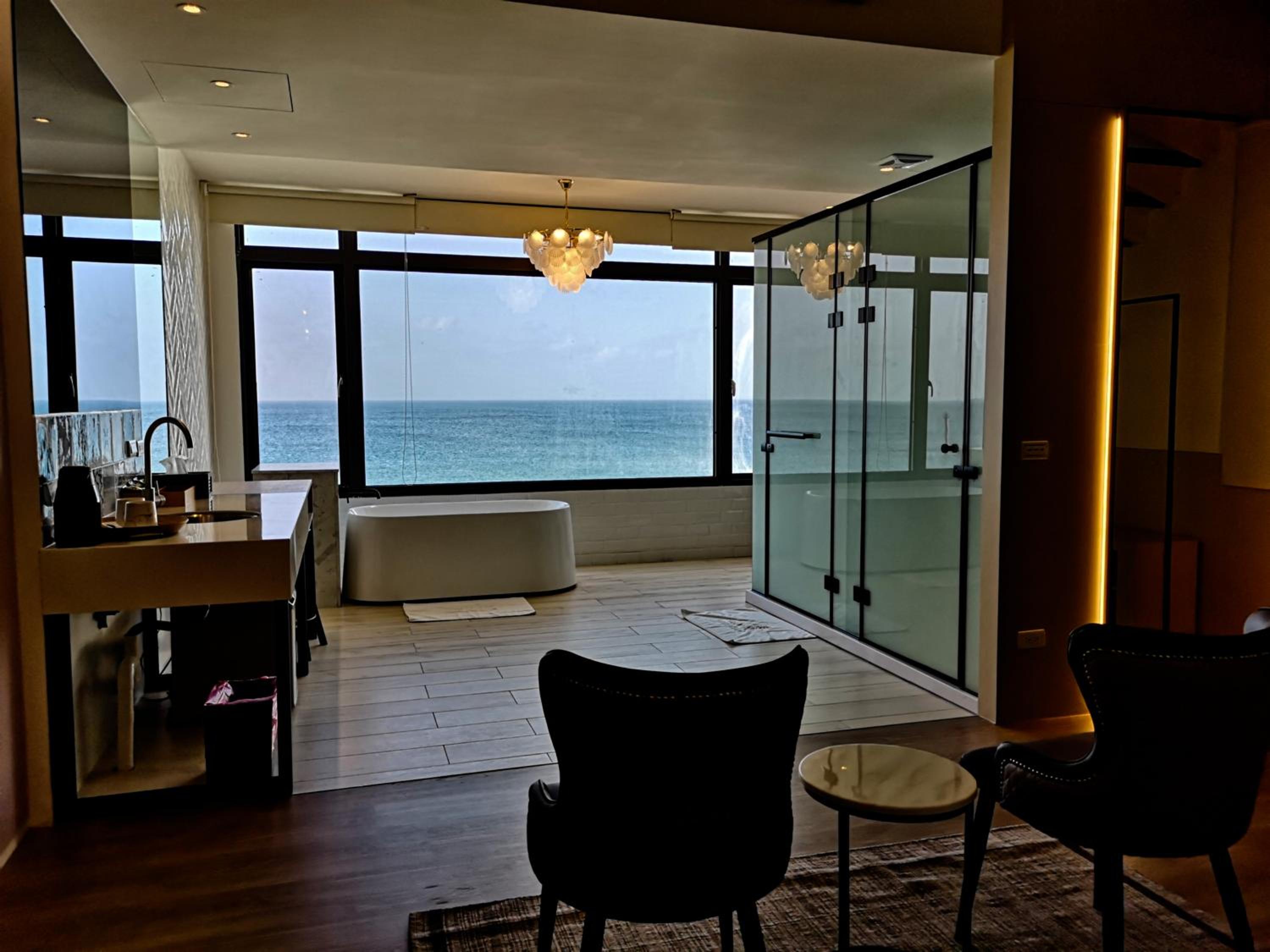 Beachcastle & Sea View Villa
