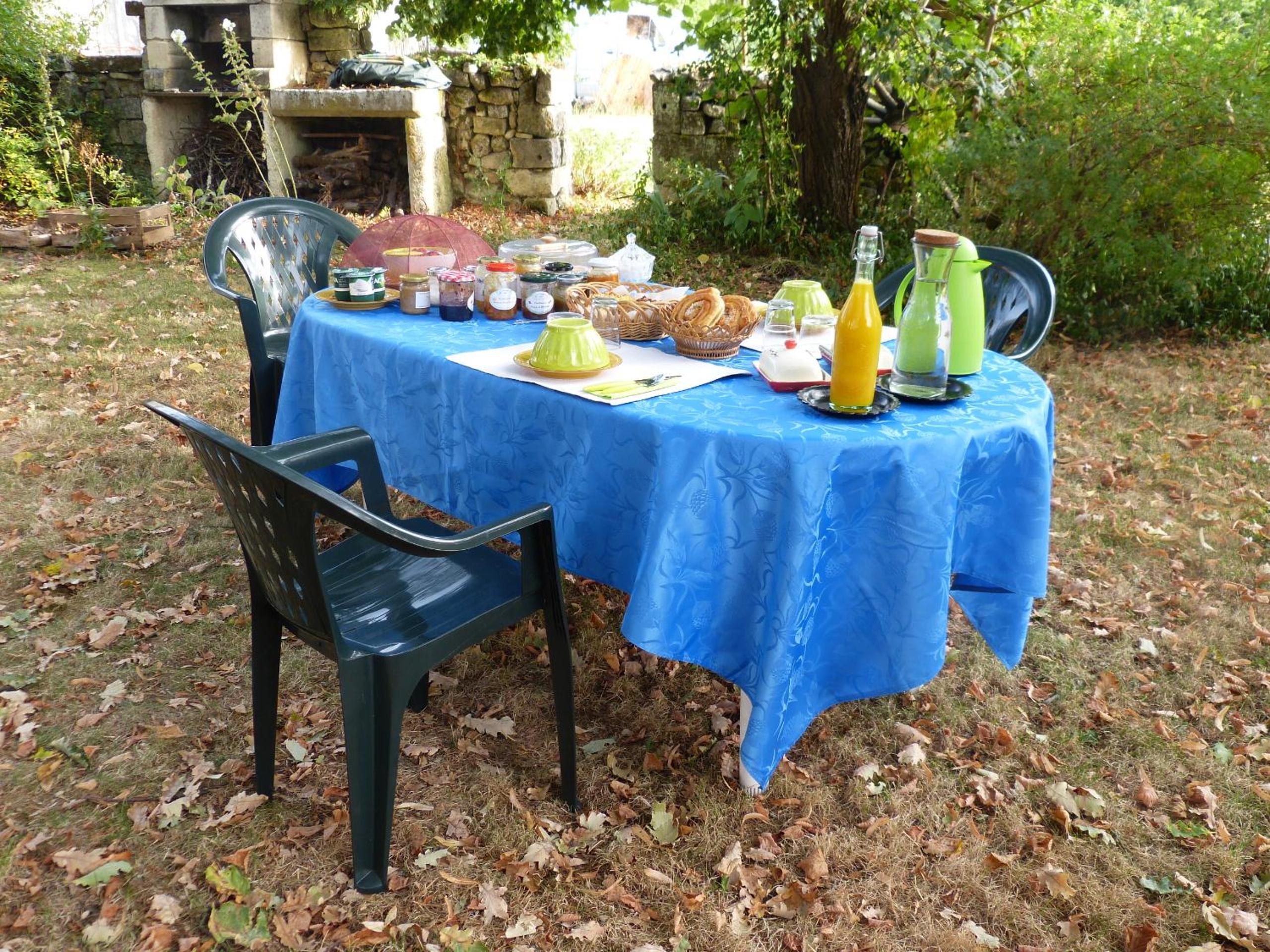 Photo 10