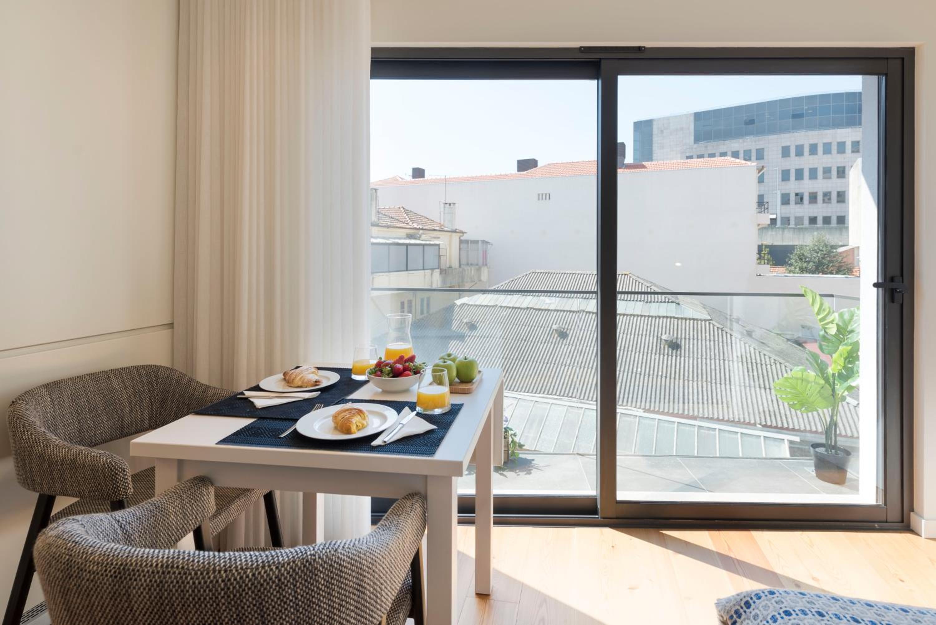LovelyStay - Heart of D. Pedro Apartments IV view 3