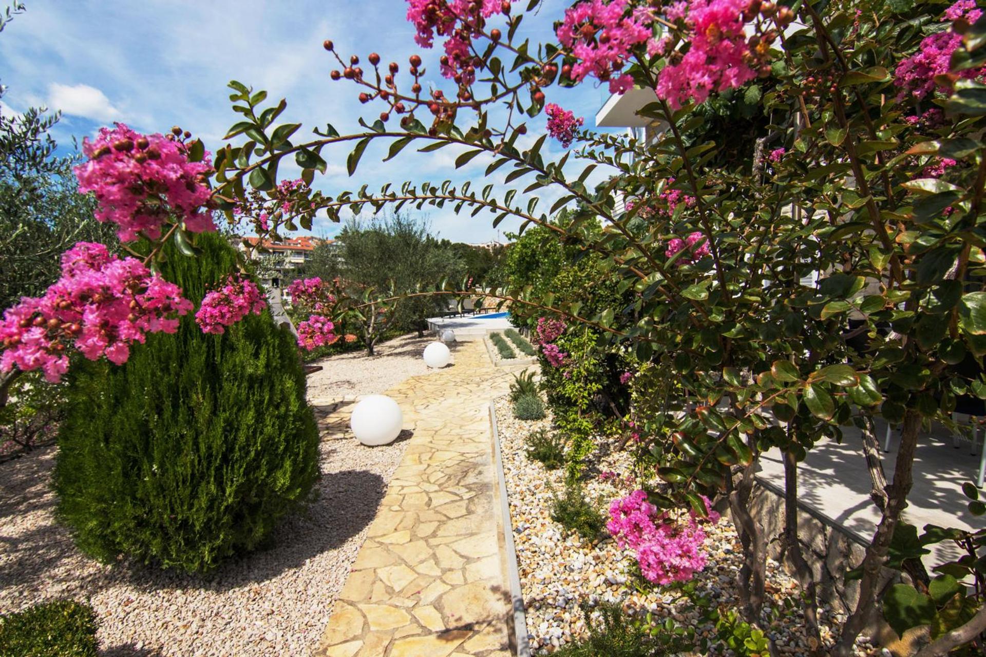 Marina di Portapisana Luxury private villa view 3