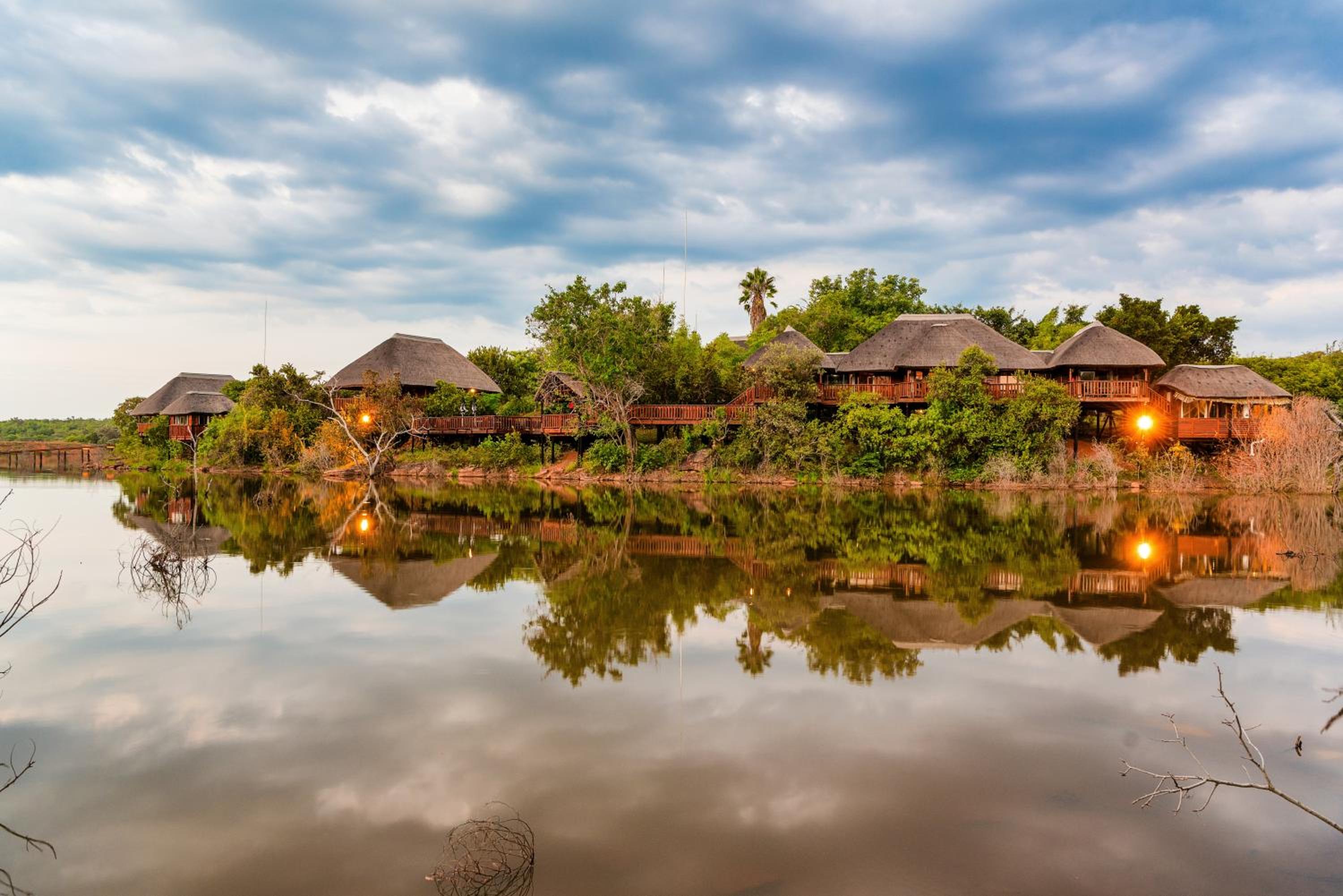 Valamanzi Lodge in Nyati Wilderness, photo 24