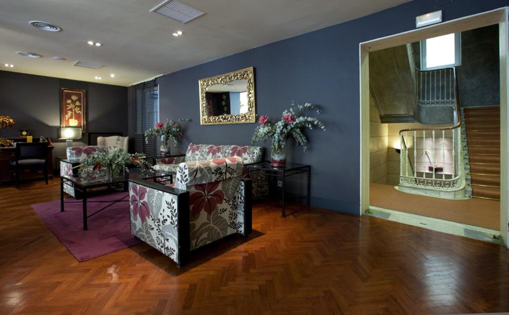 Hotel Moderno Puerta del Sol en Madrid — lounge