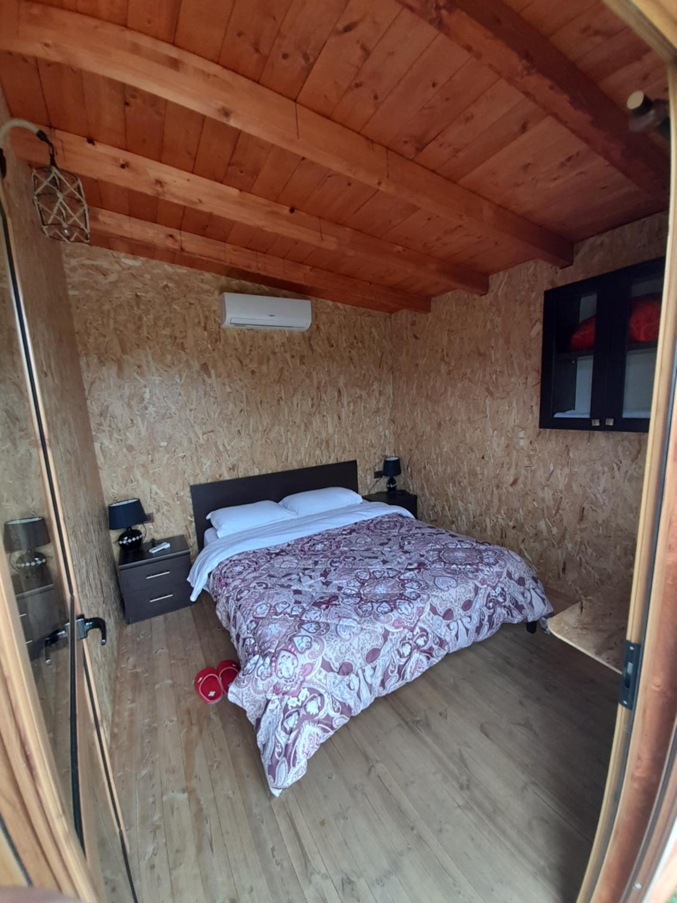 Windmill Shkodra Gesthouse Camping & Grill