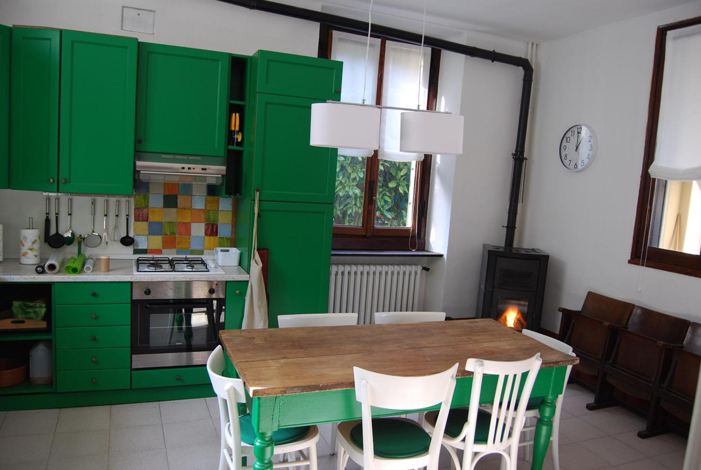 Photo 10